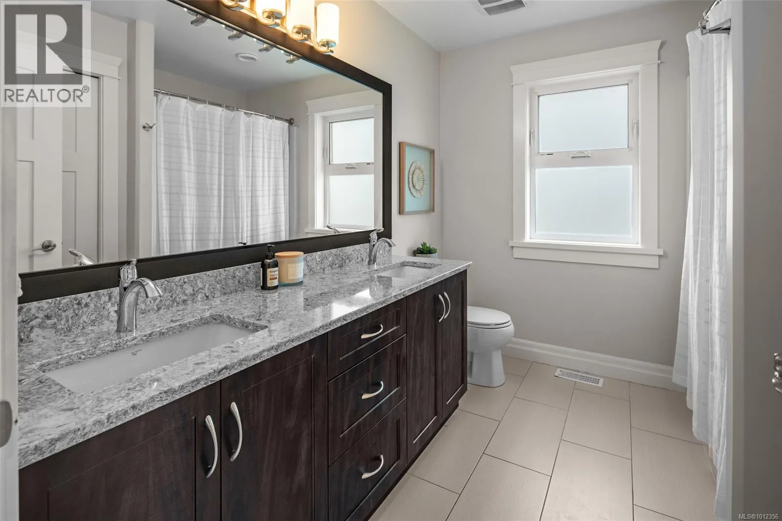 770 Egret Close