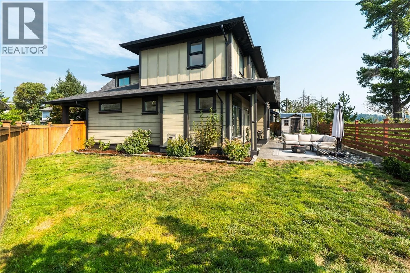 770 Egret Close