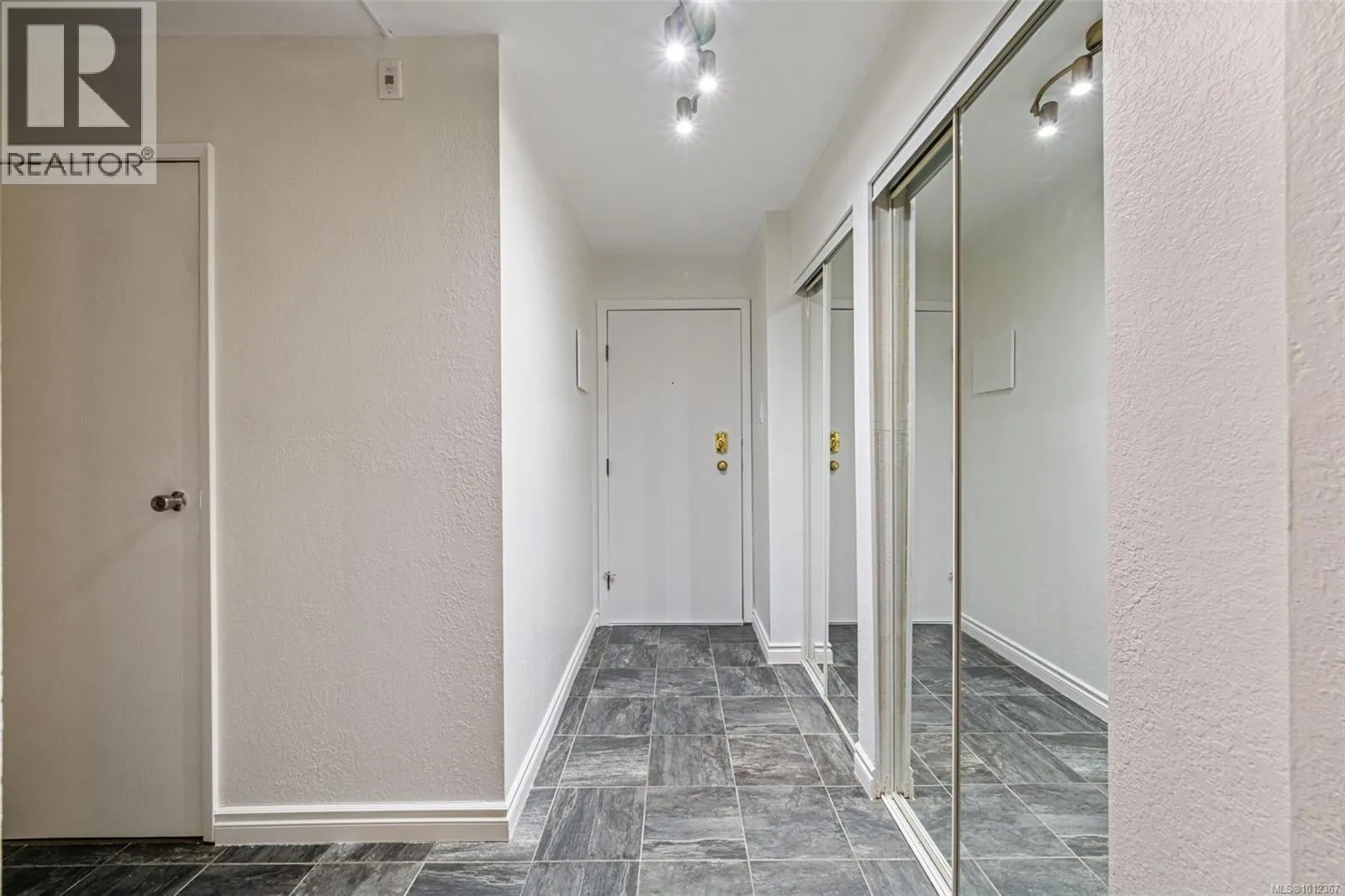 117 1005 Mckenzie Ave