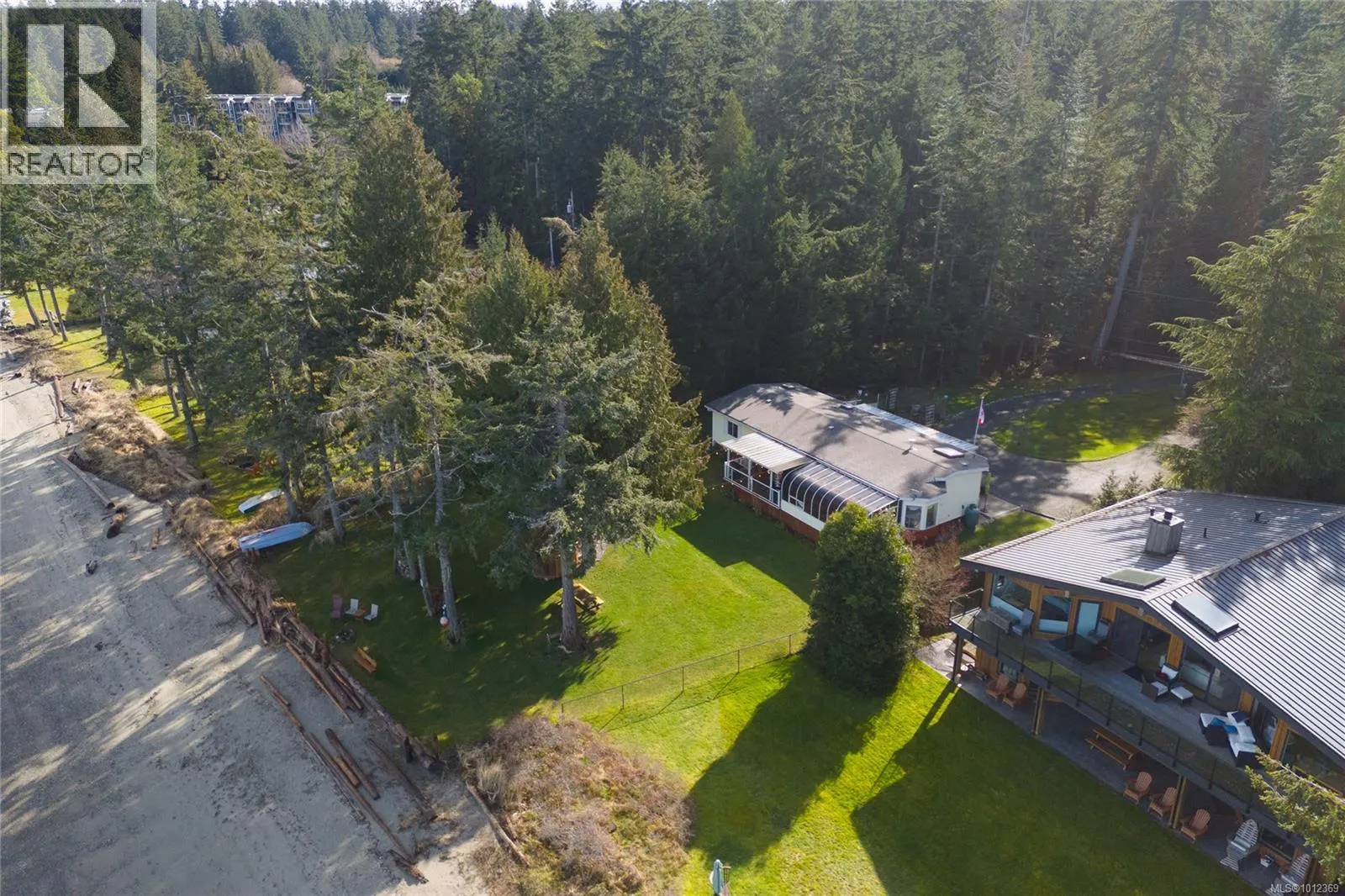 1552 Terrien Rd