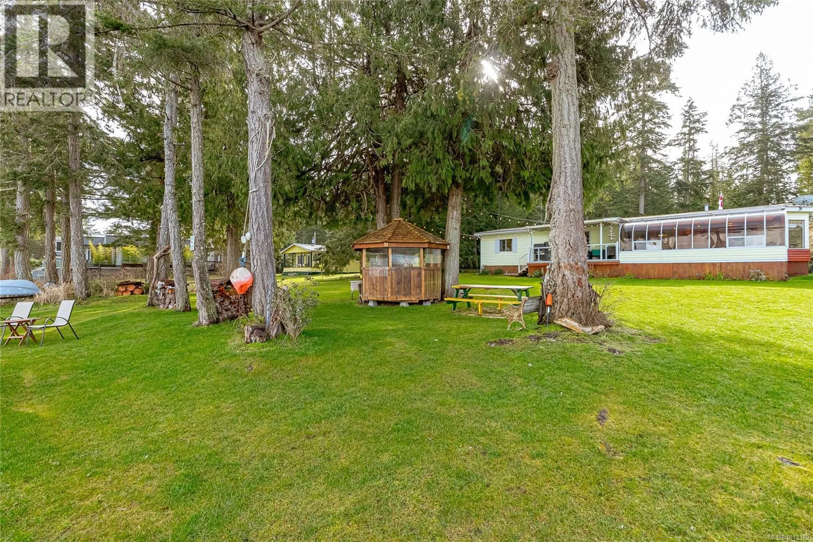 1552 Terrien Rd