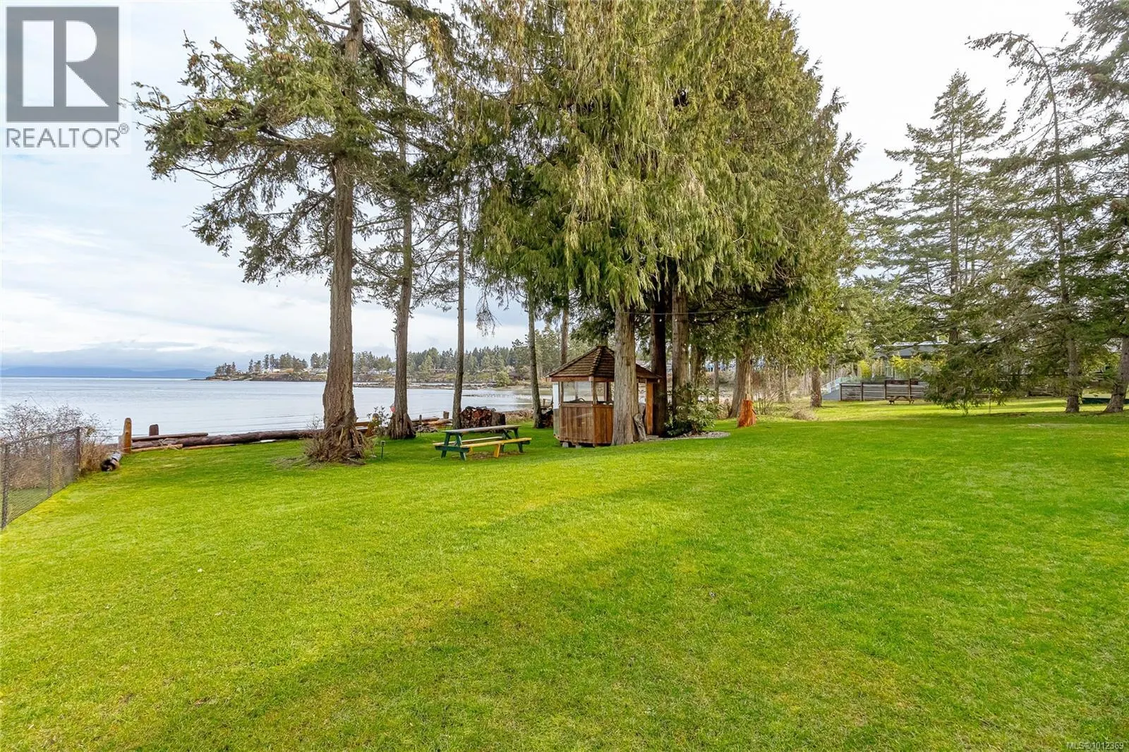 1552 Terrien Rd