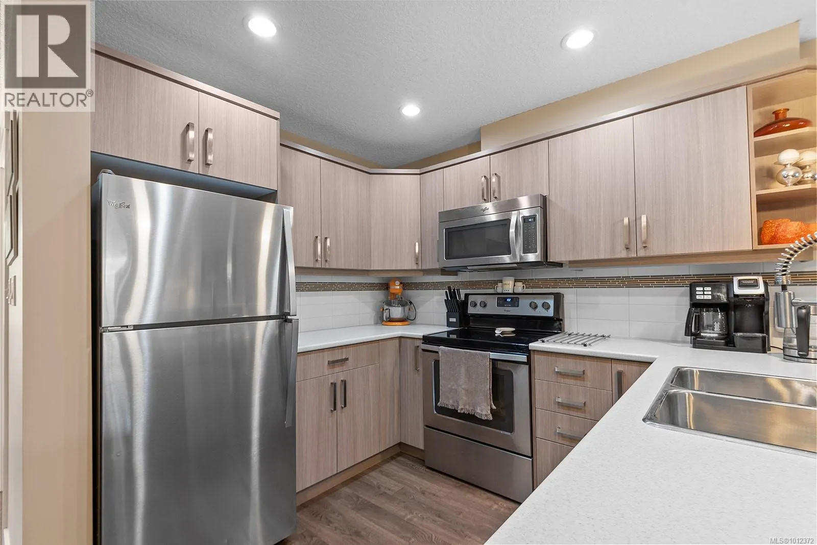22 3050 Sherman Rd