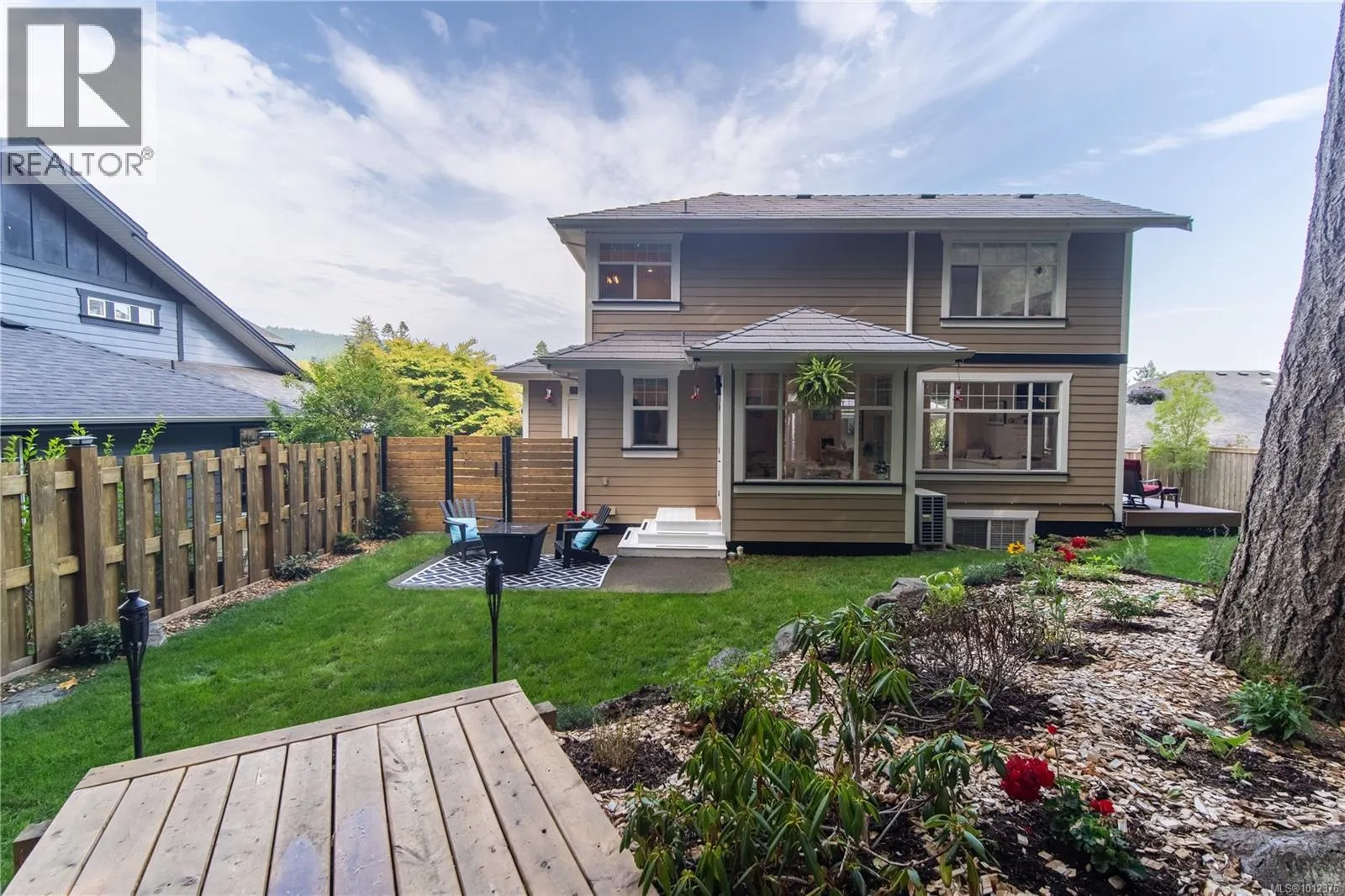 2372 DeMamiel Dr