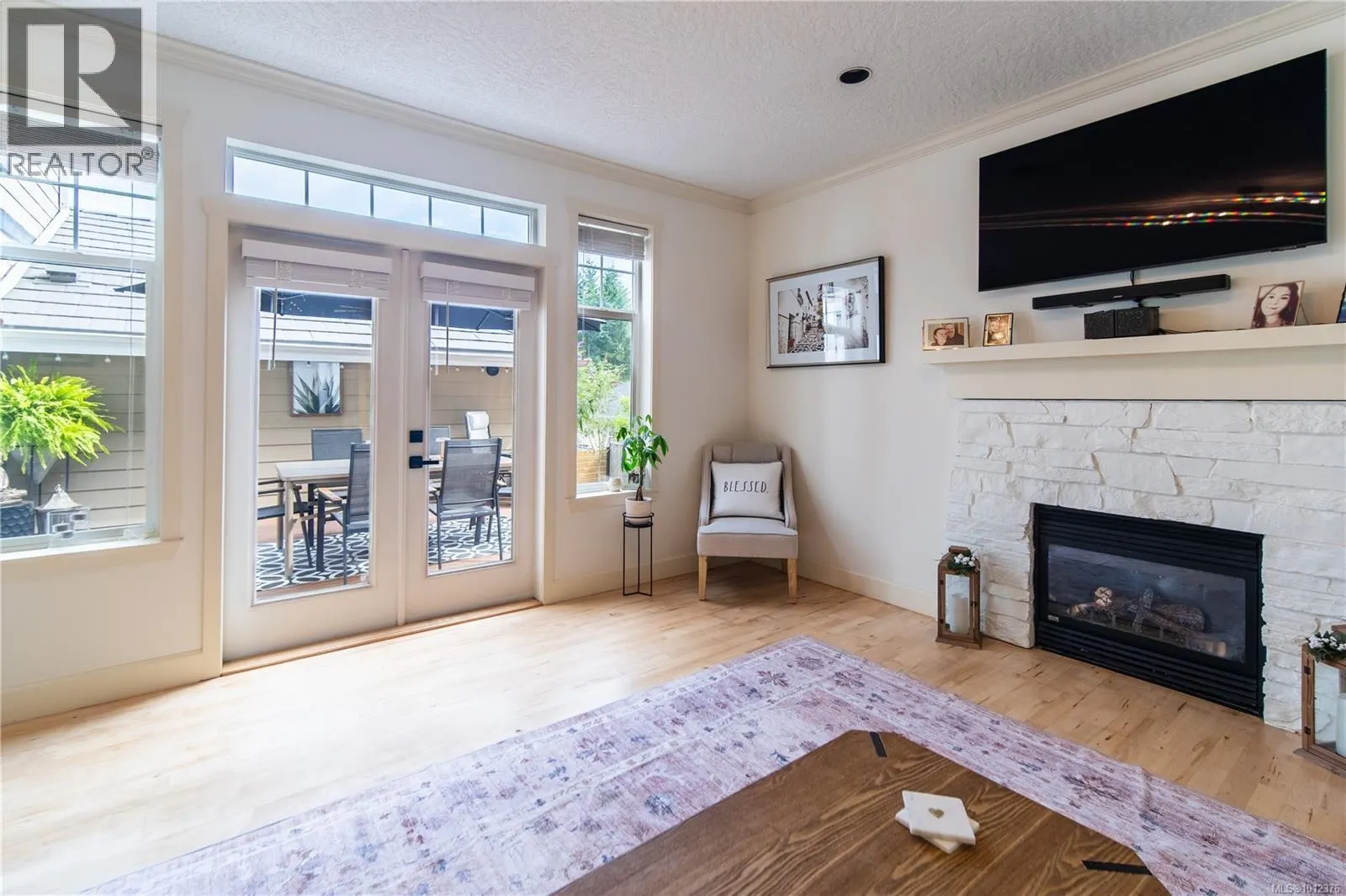 2372 DeMamiel Dr