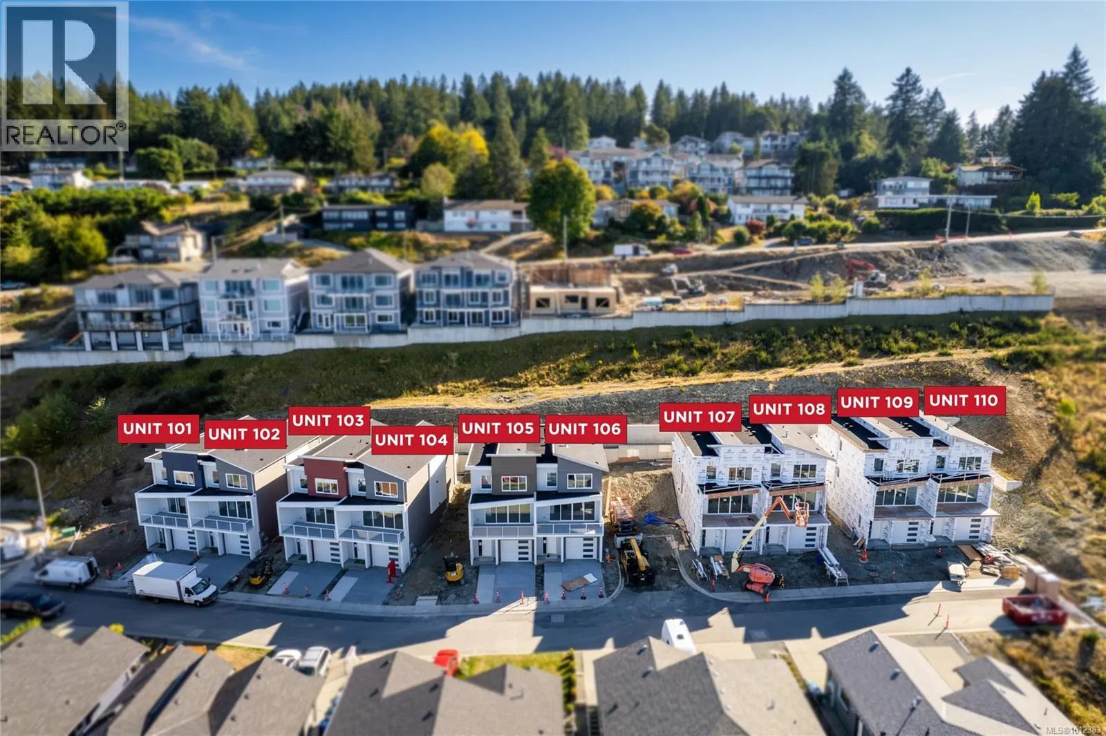106 151 Royal Pacific Way