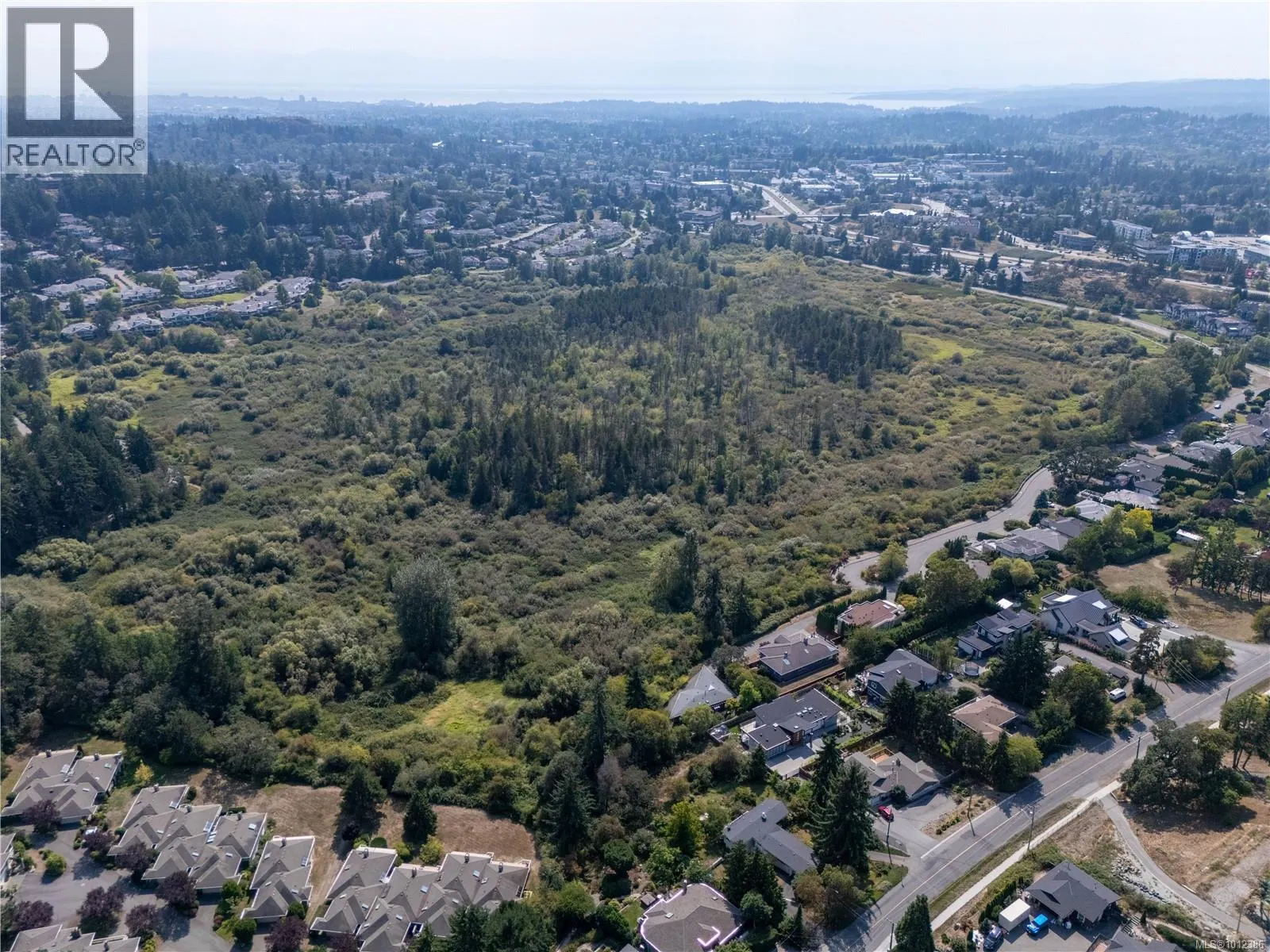 5 901 Kentwood Lane