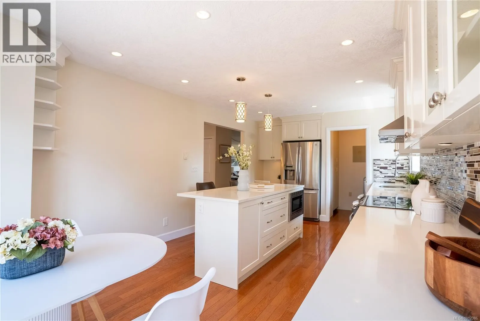 5 901 Kentwood Lane