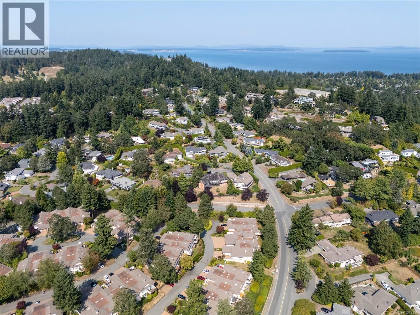 5 901 Kentwood Lane