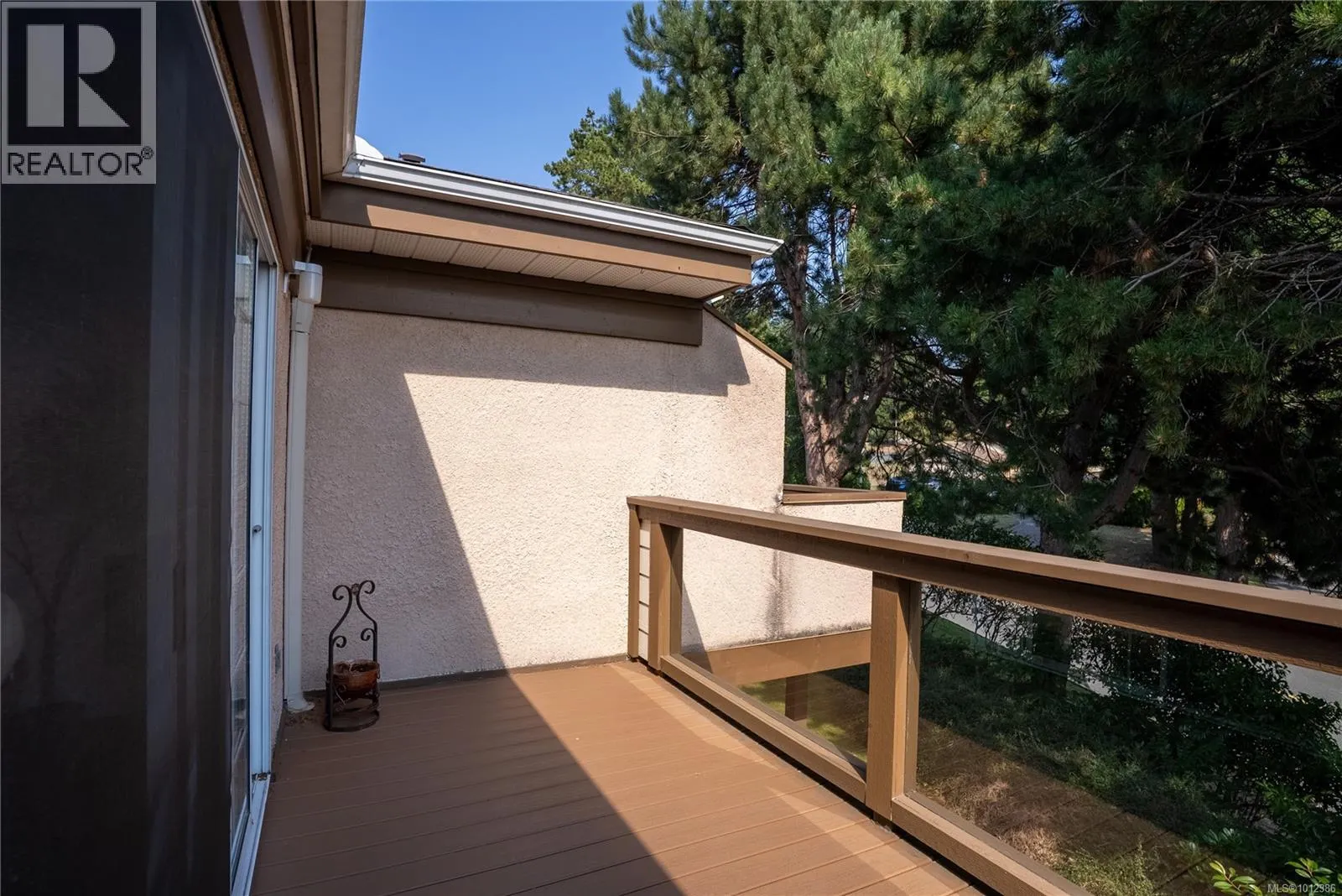 5 901 Kentwood Lane