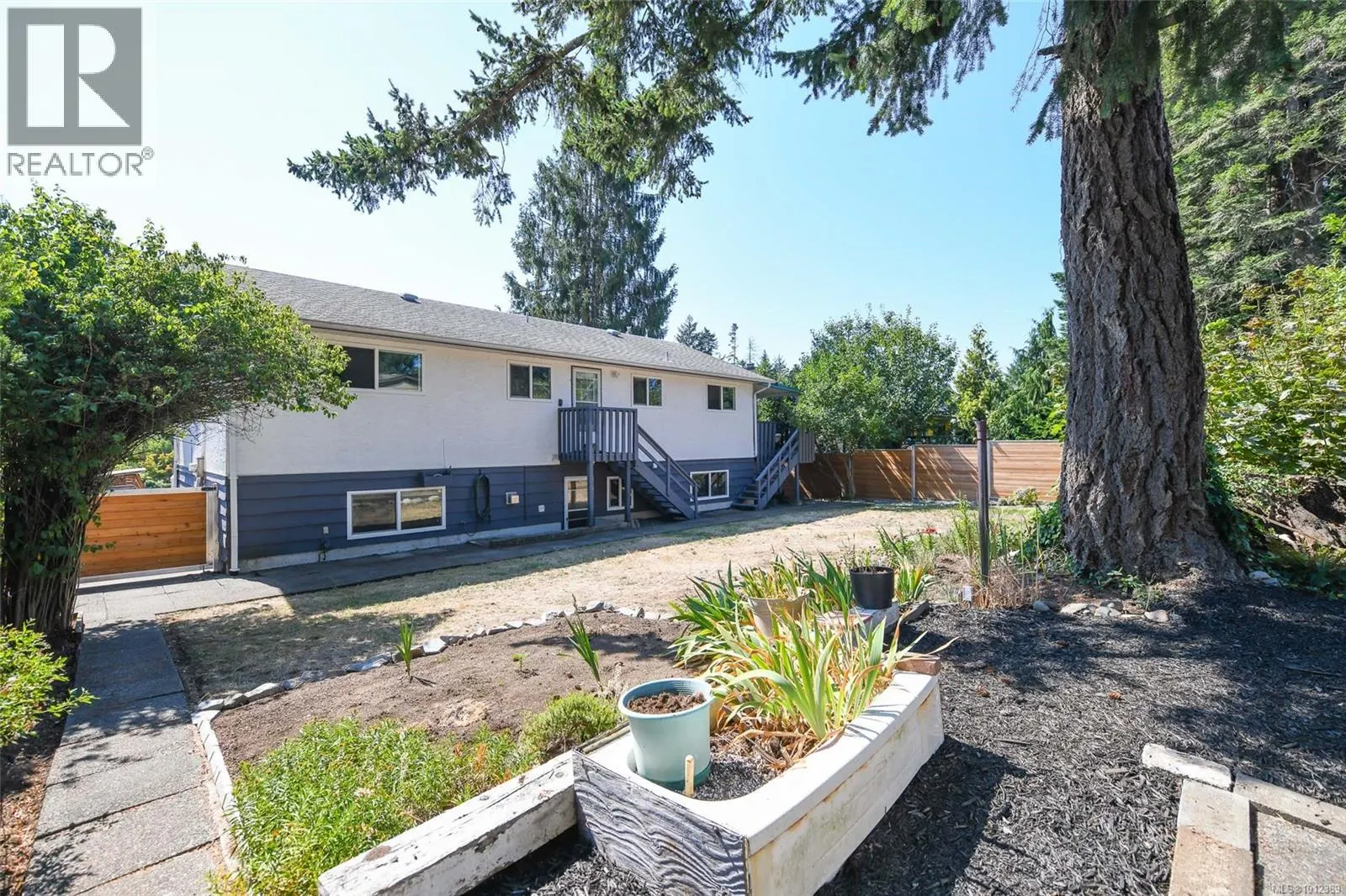 2086 Gull Ave