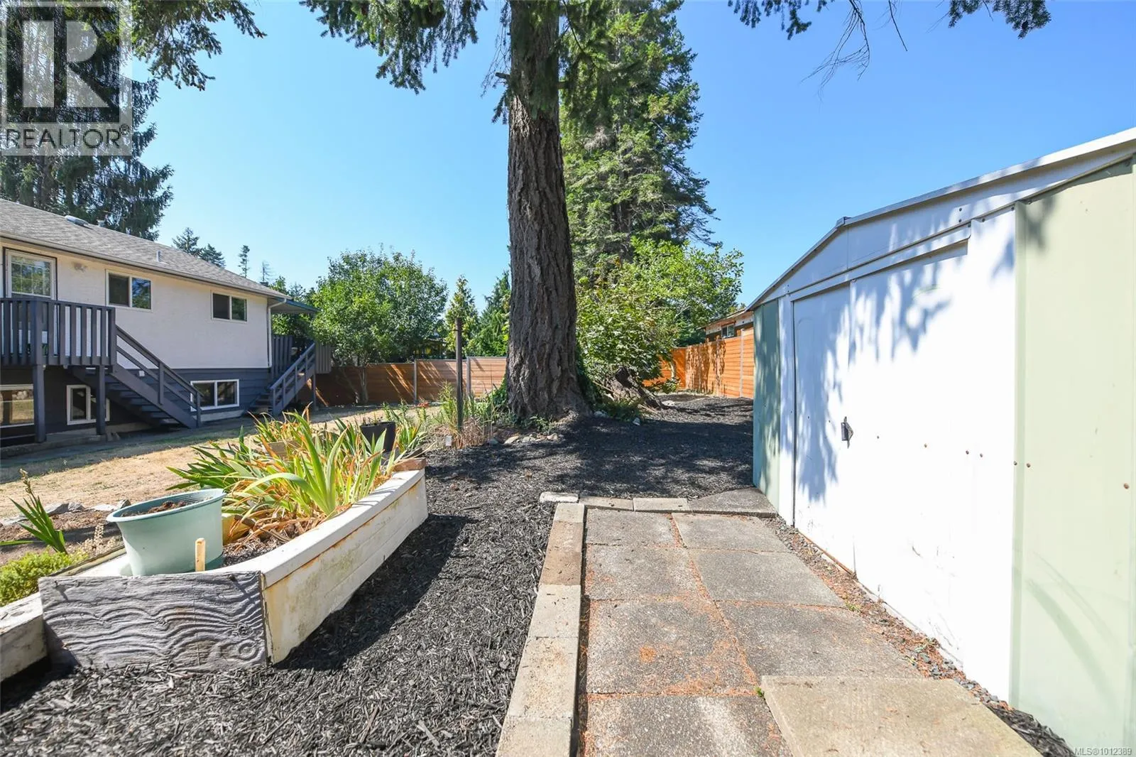 2086 Gull Ave