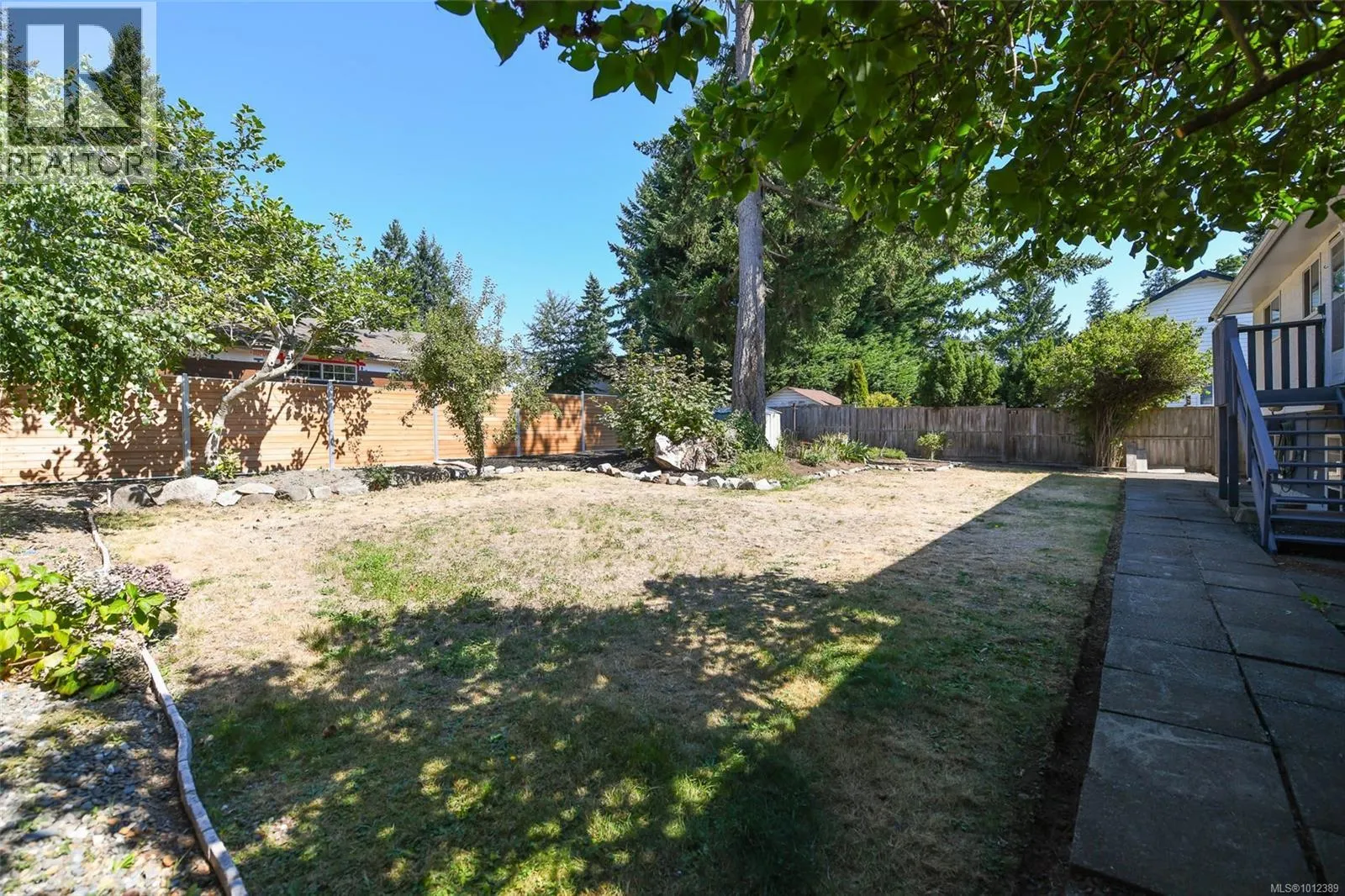 2086 Gull Ave