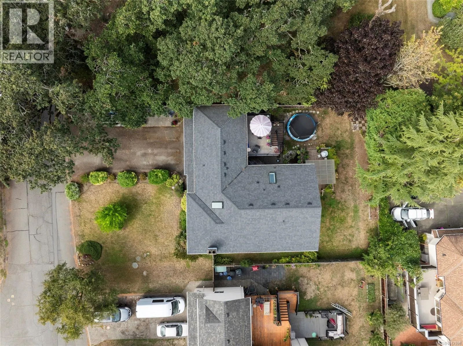 1252 Mariposa Ave