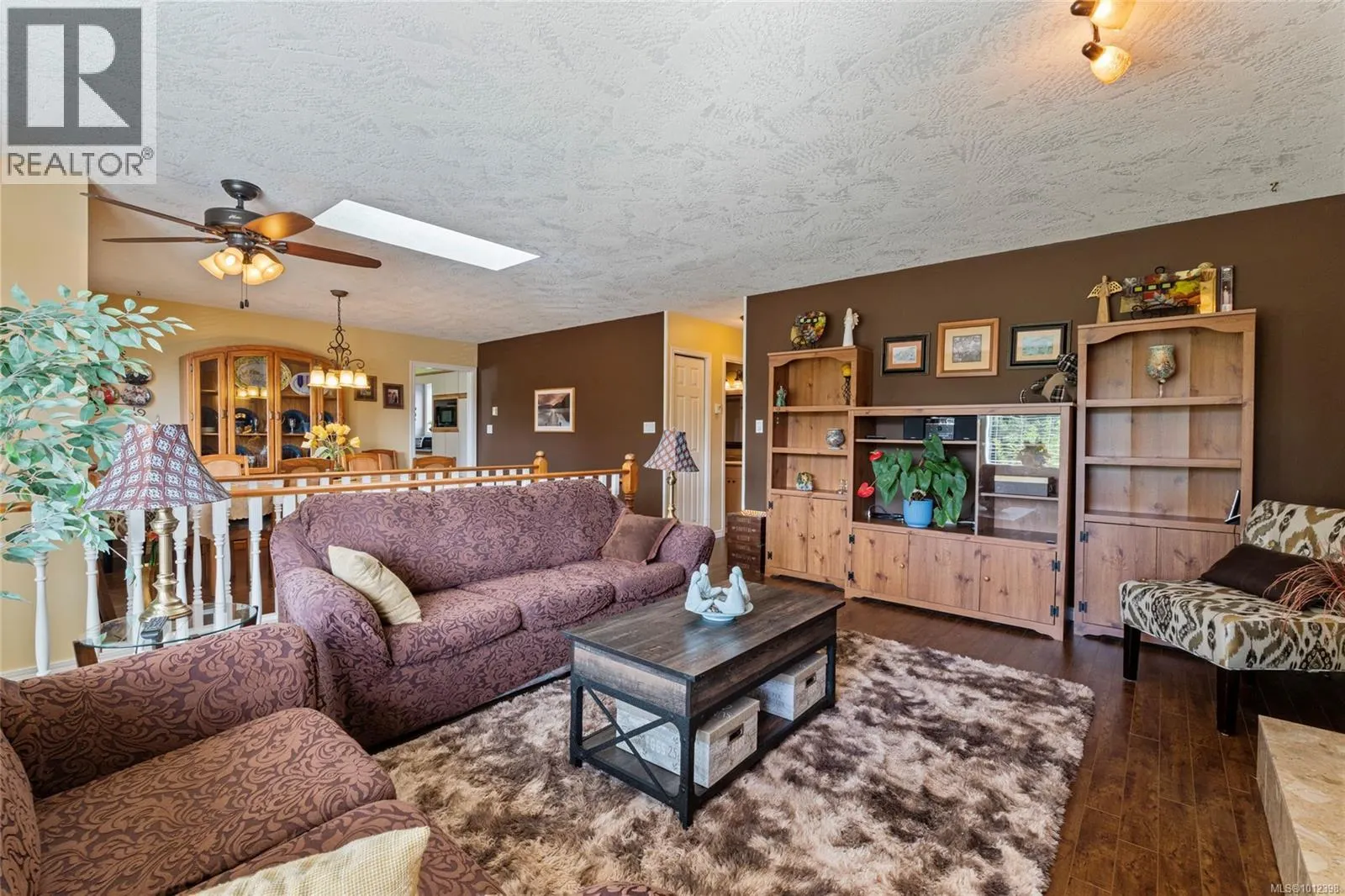 1252 Mariposa Ave