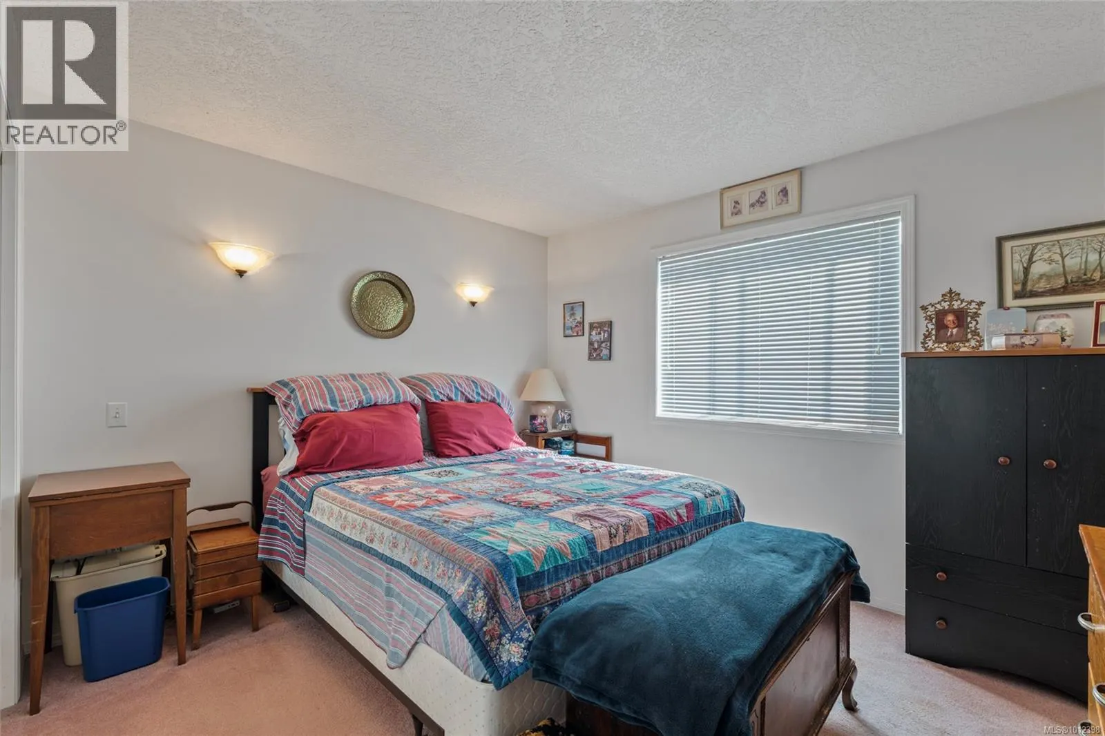 1252 Mariposa Ave