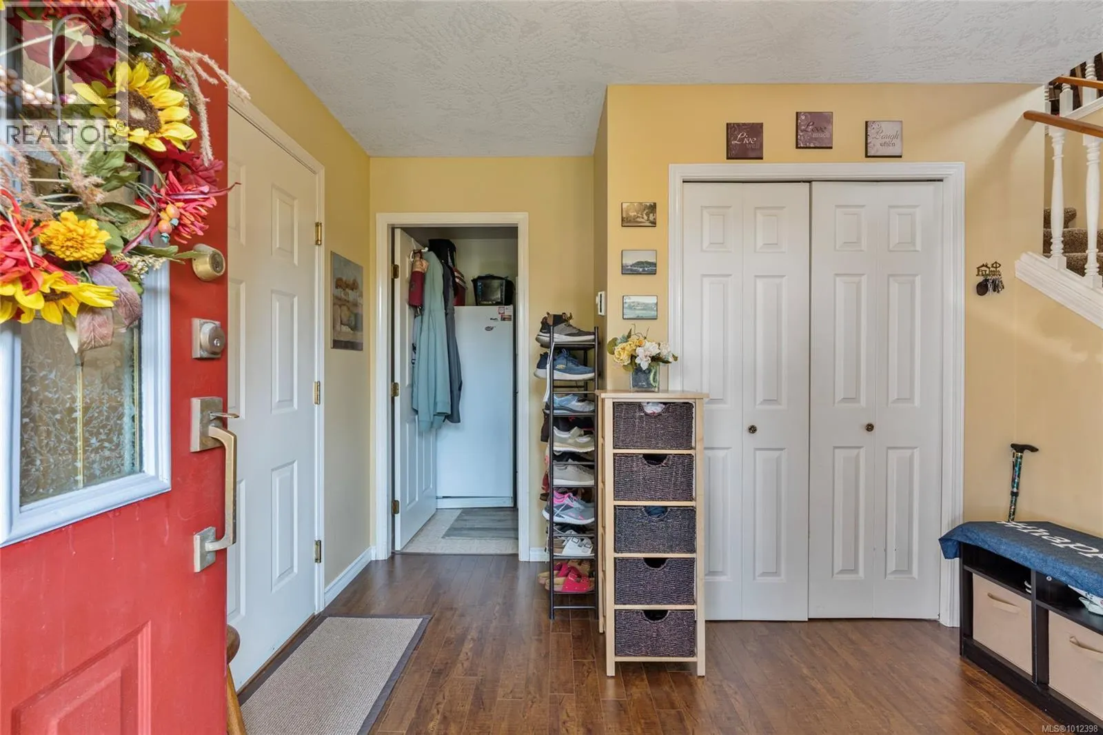 1252 Mariposa Ave