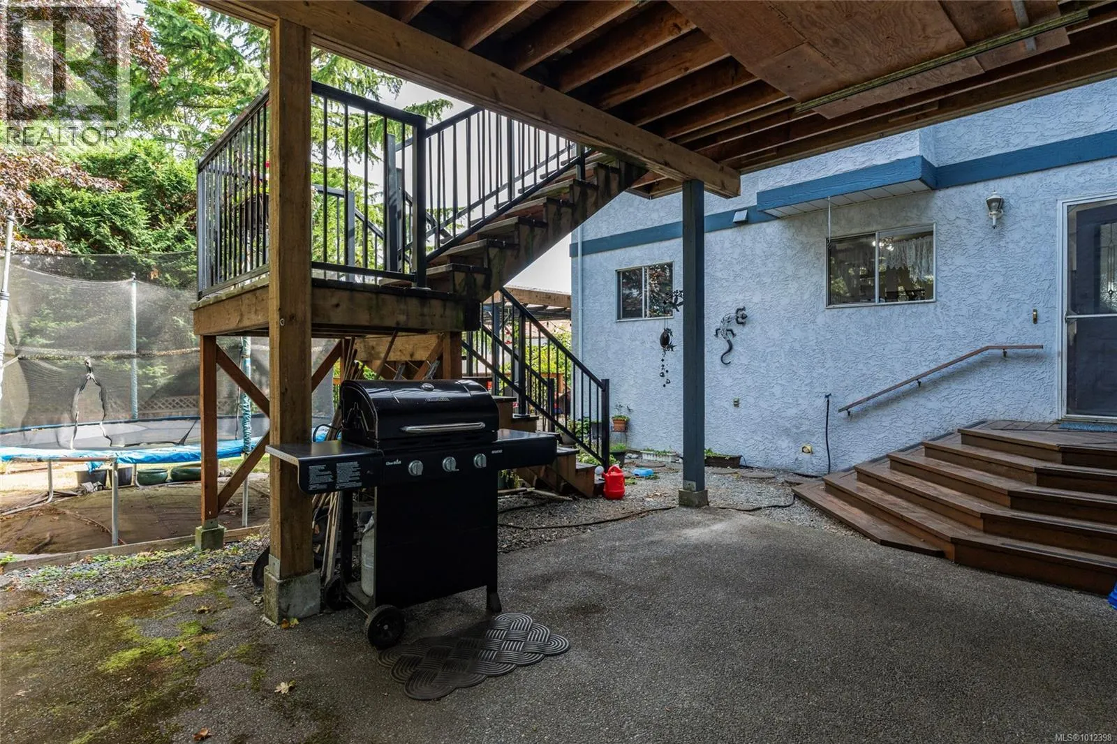 1252 Mariposa Ave