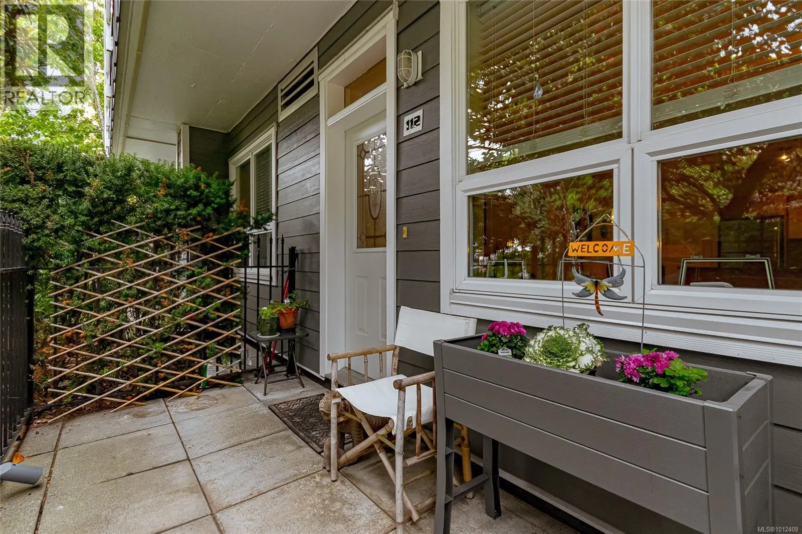 112 1315 Esquimalt Rd