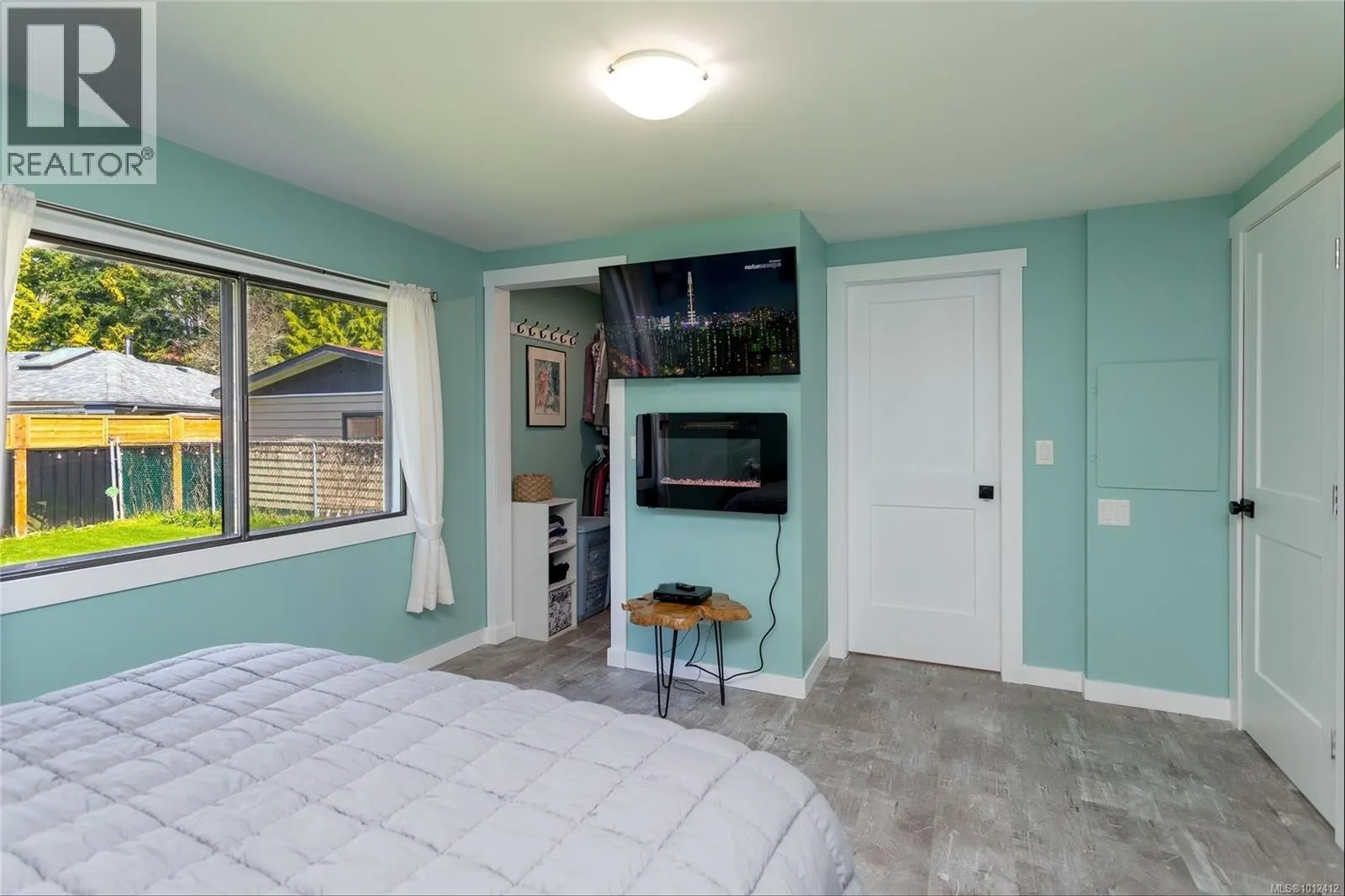 6359 Belvista Pl