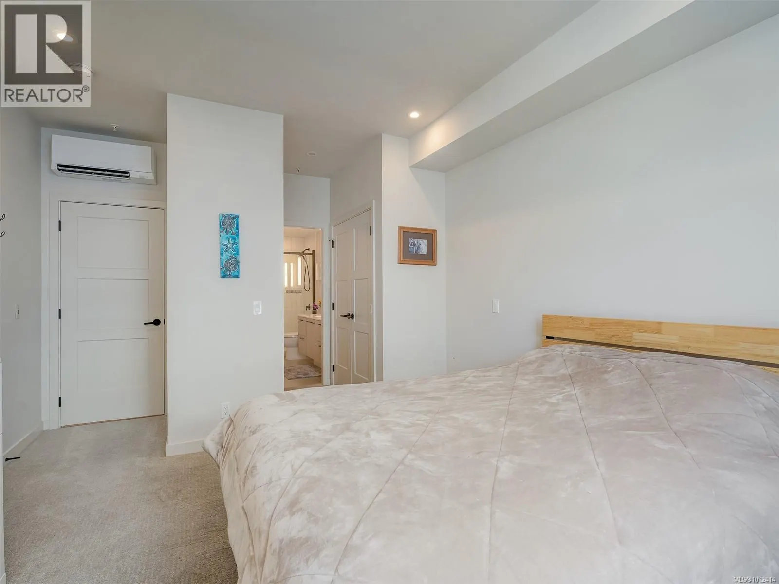 406 958 Pharoah Mews