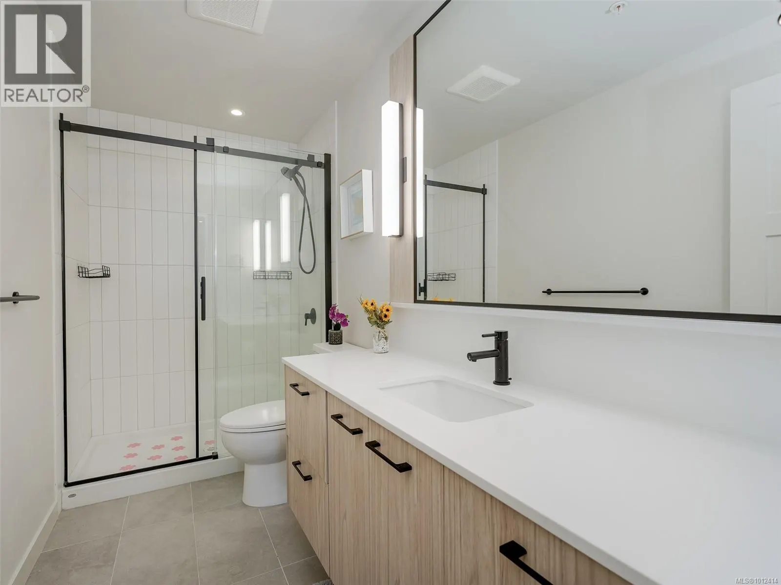406 958 Pharoah Mews