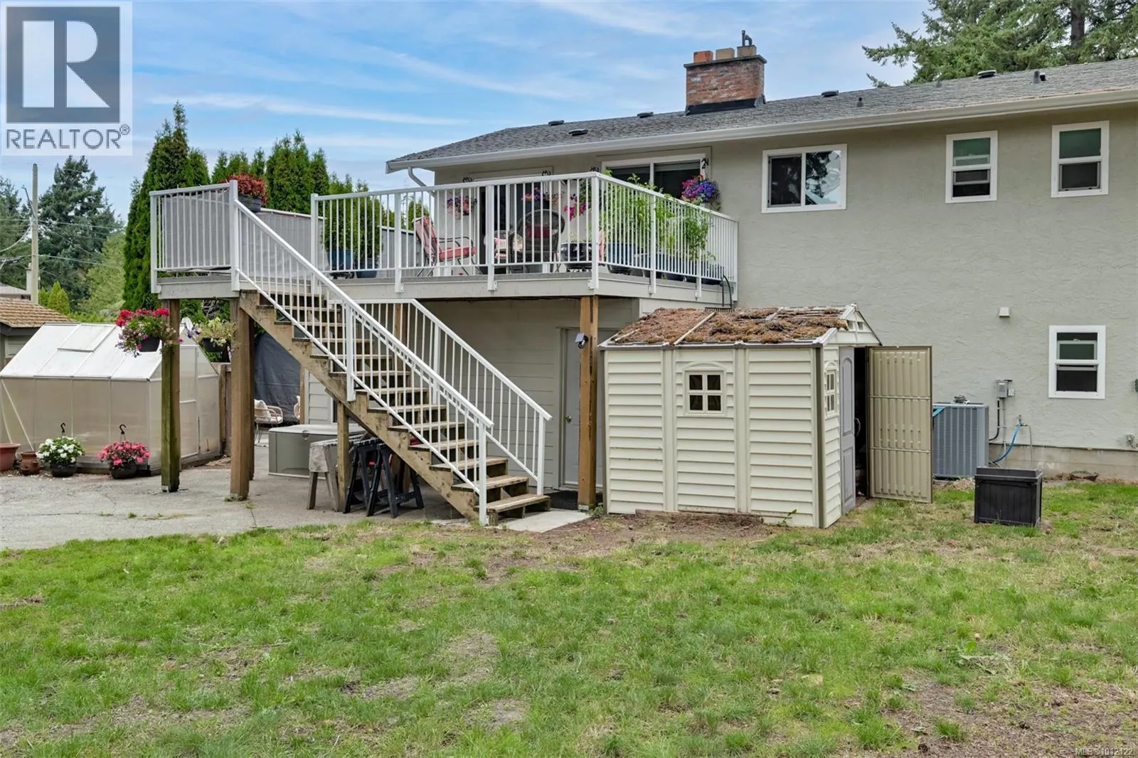 2874 Pickford Rd