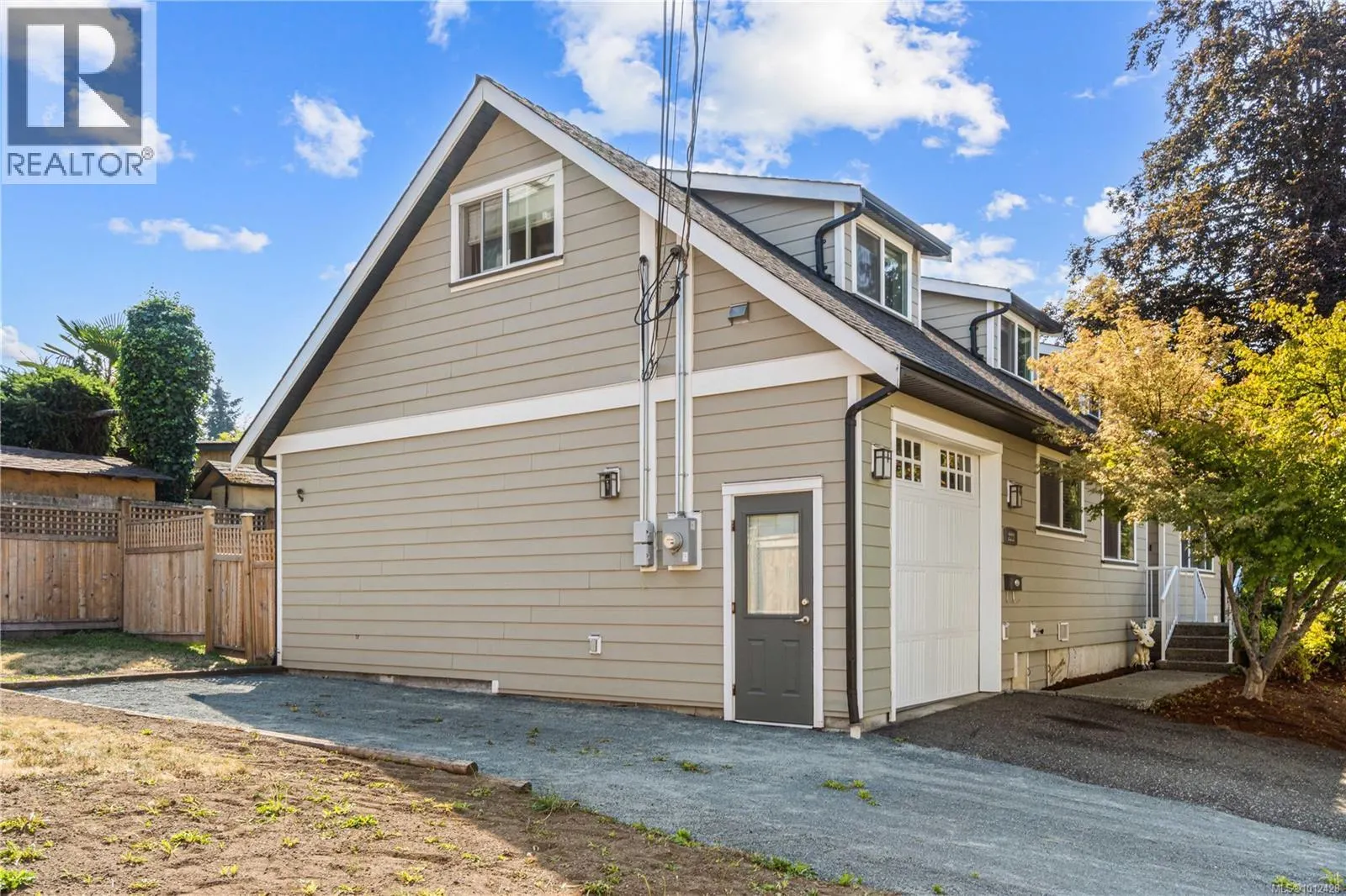 222 Morison Ave