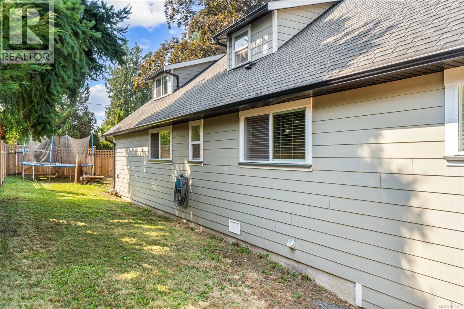 222 Morison Ave