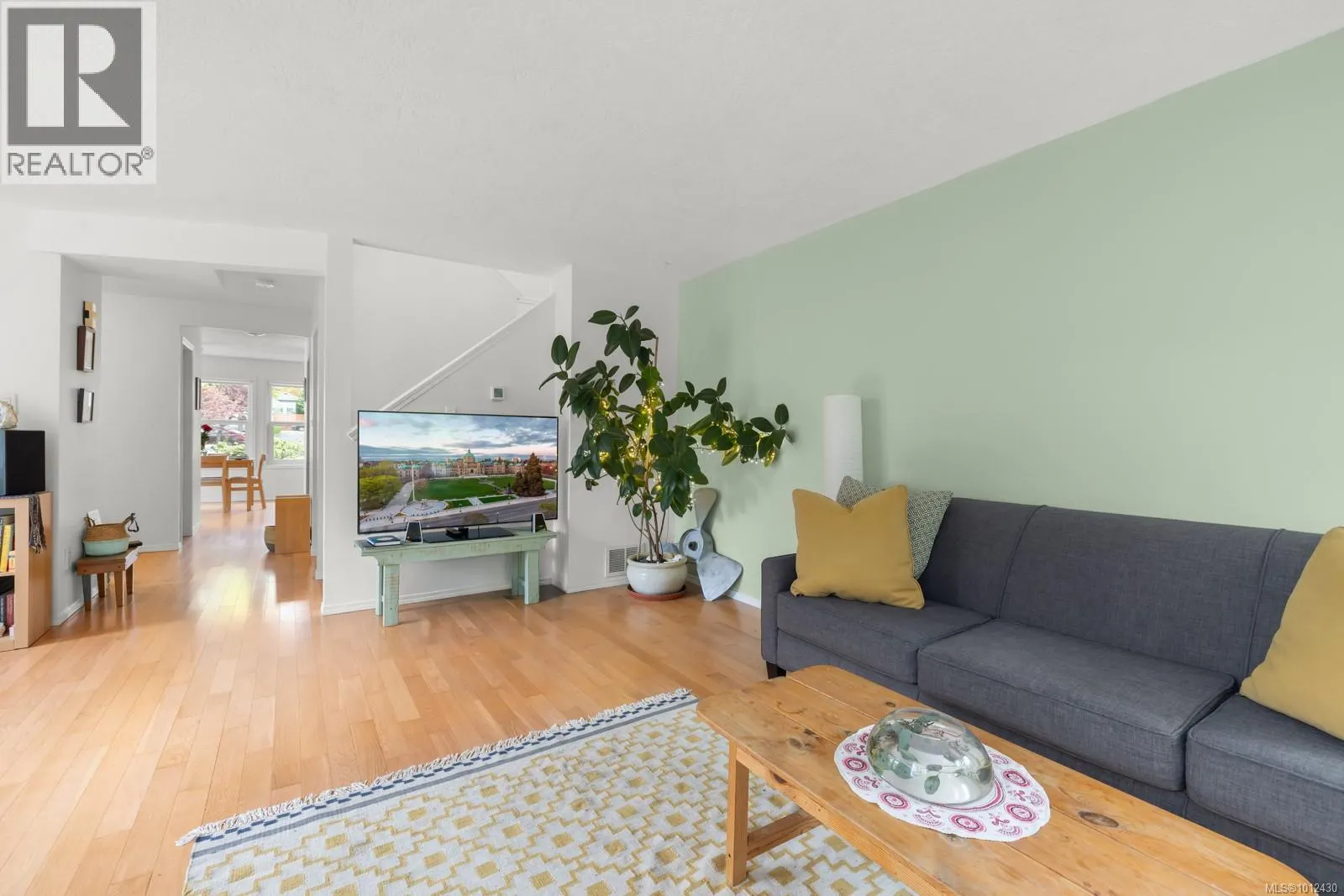 10 4580 West Saanich Rd