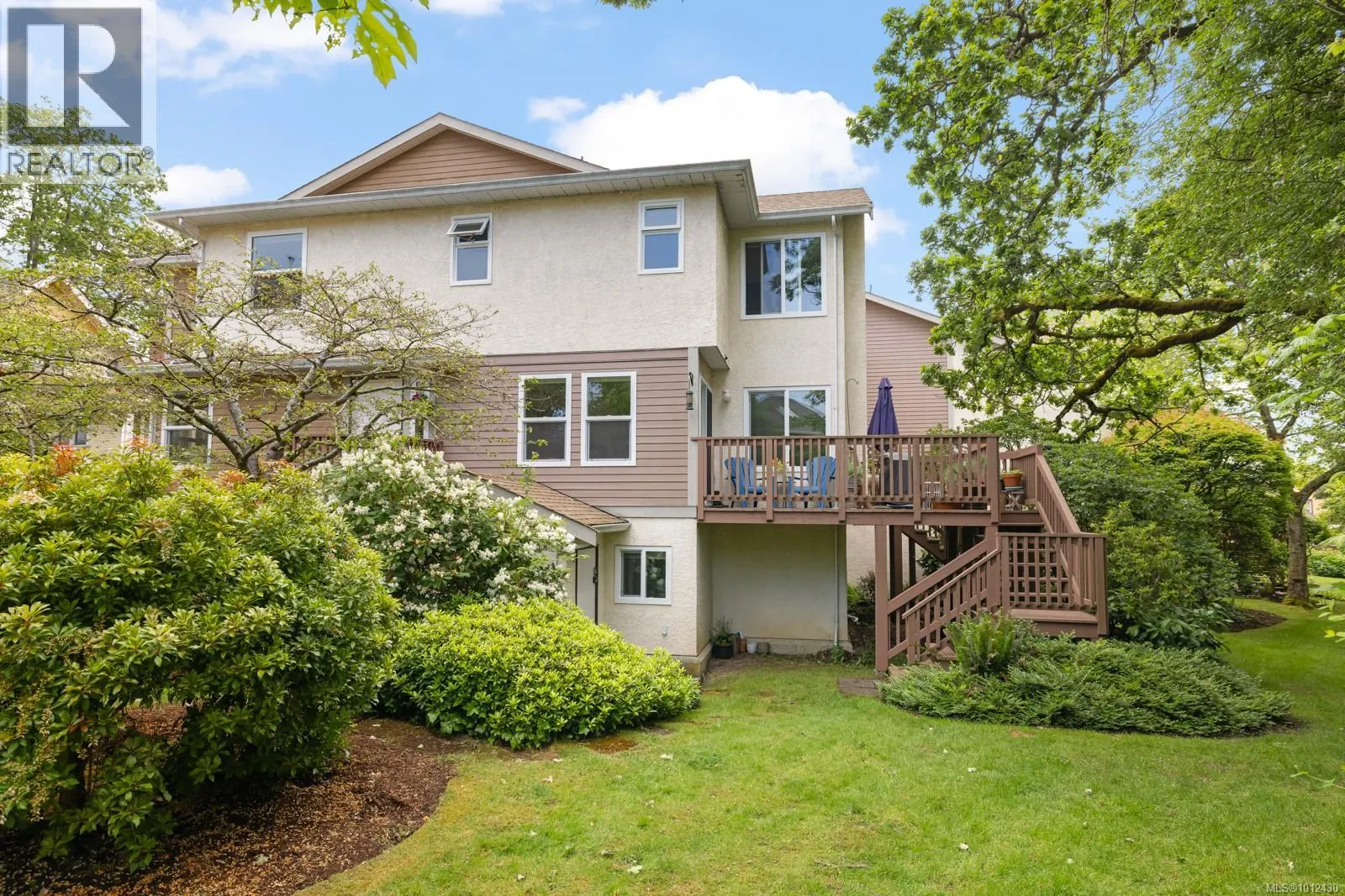 10 4580 West Saanich Rd
