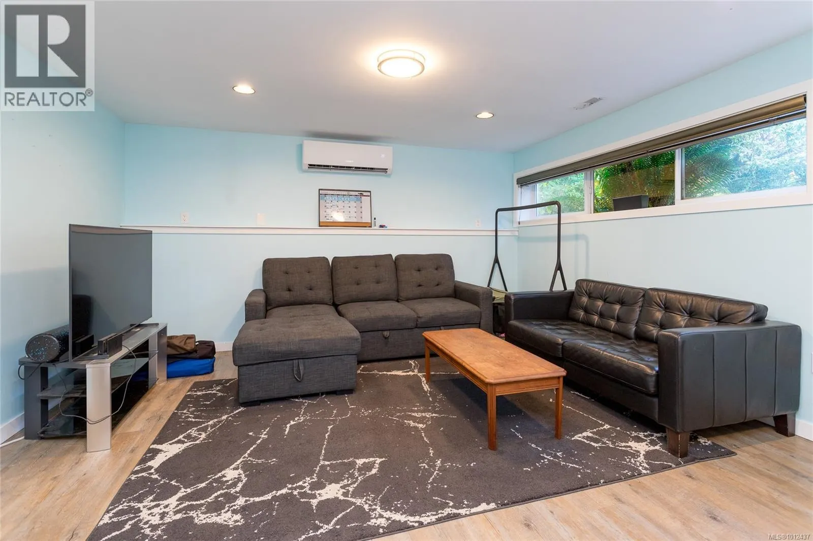 1555 Jasper Pl