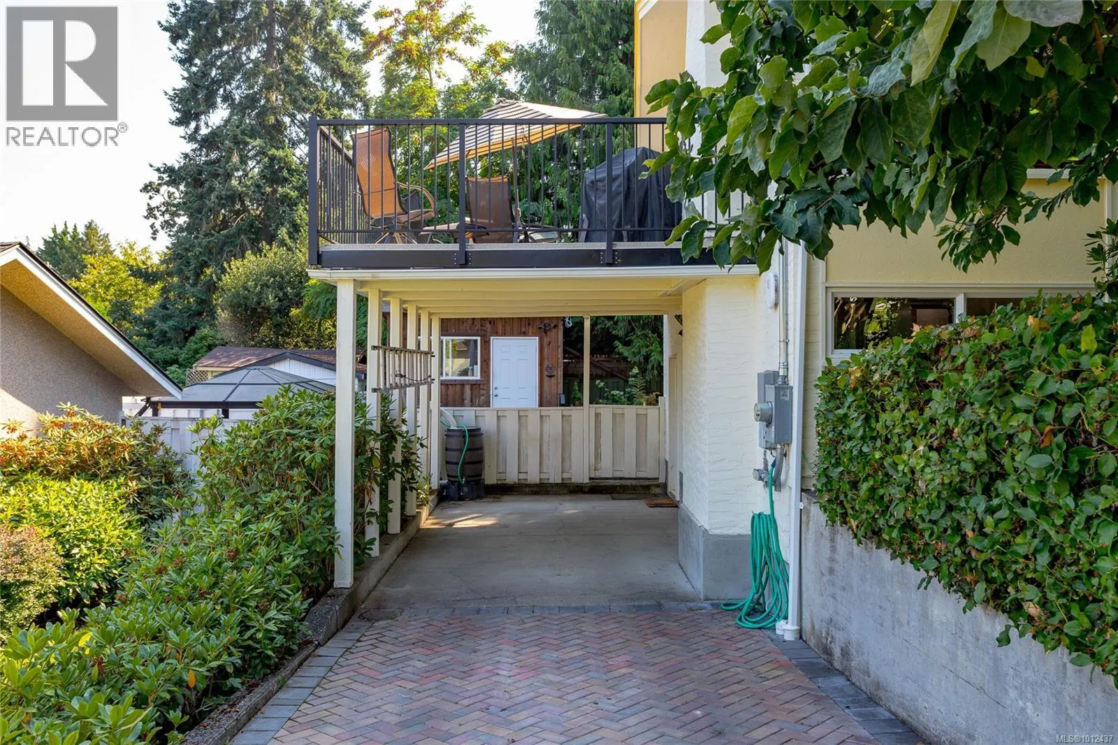 1555 Jasper Pl