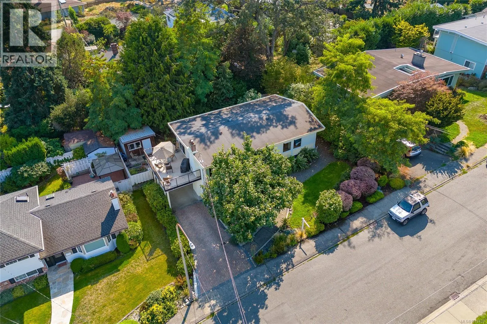 1555 Jasper Pl