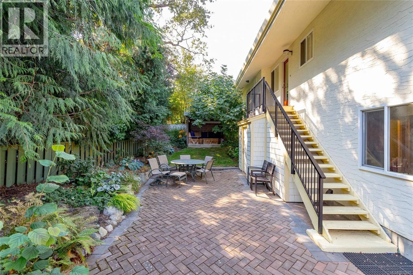 1555 Jasper Pl