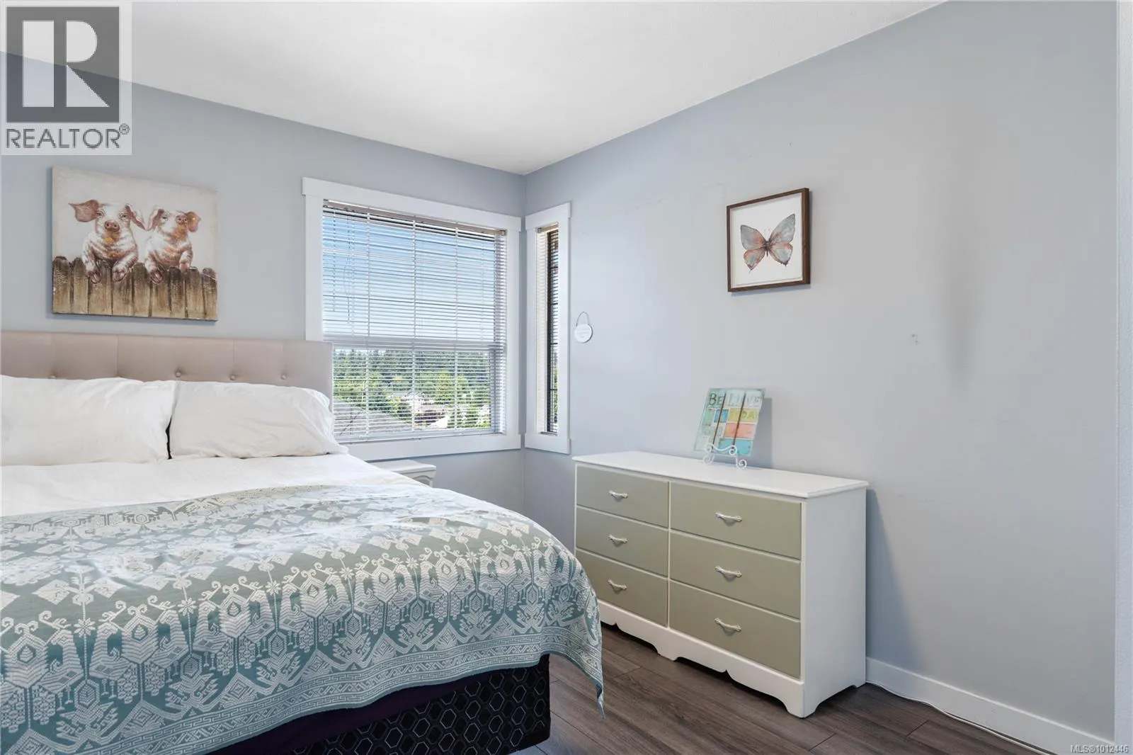 5804 Tweedsmuir Cres