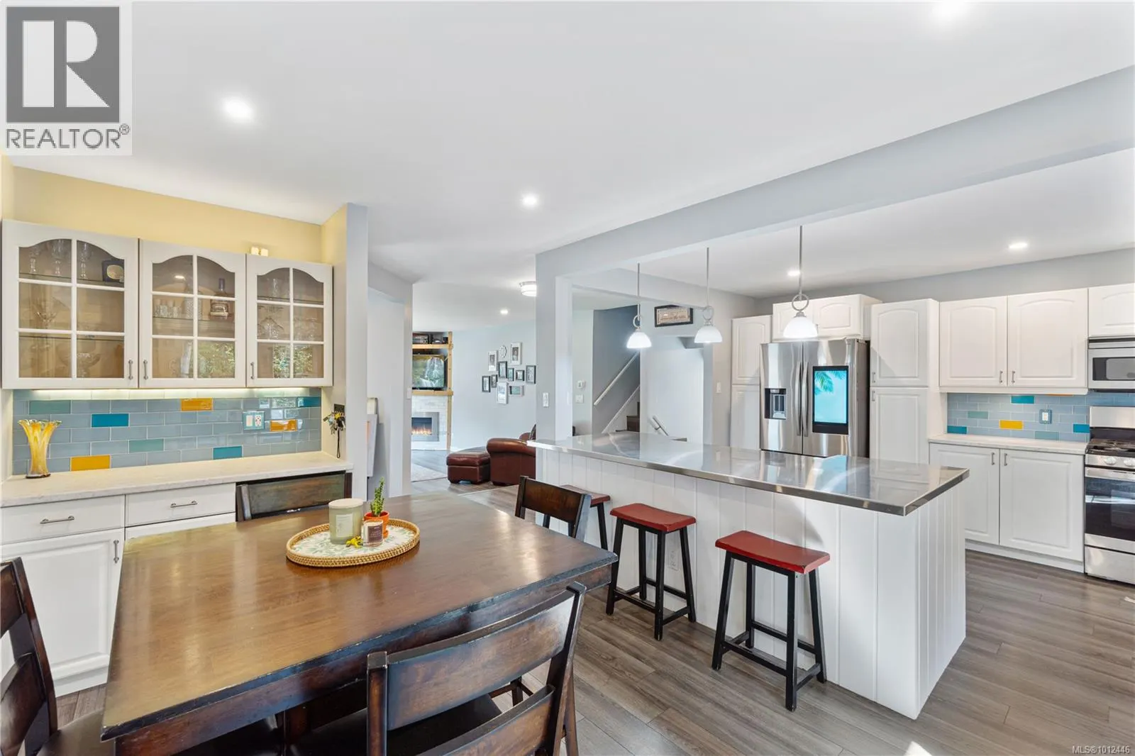 5804 Tweedsmuir Cres