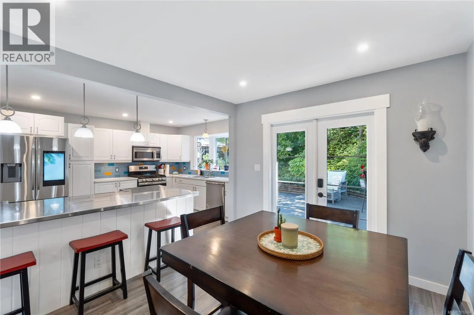 5804 Tweedsmuir Cres