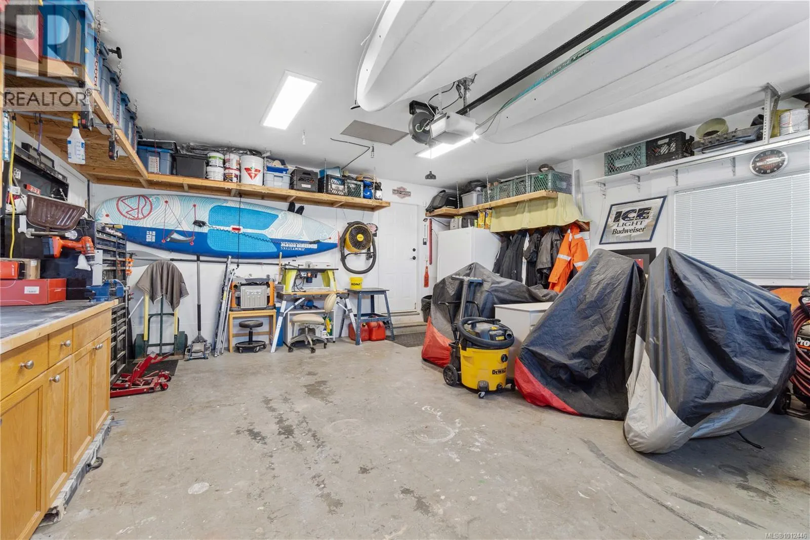 5804 Tweedsmuir Cres