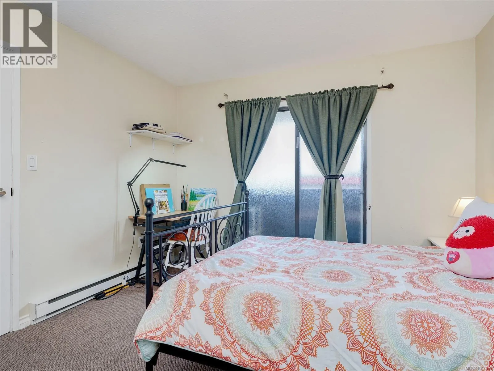 3 1506 Admirals Rd