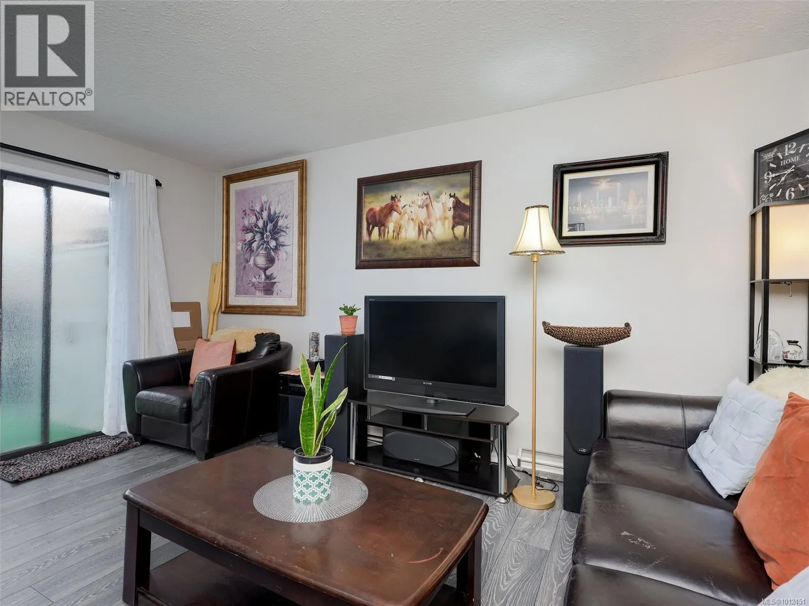 3 1506 Admirals Rd