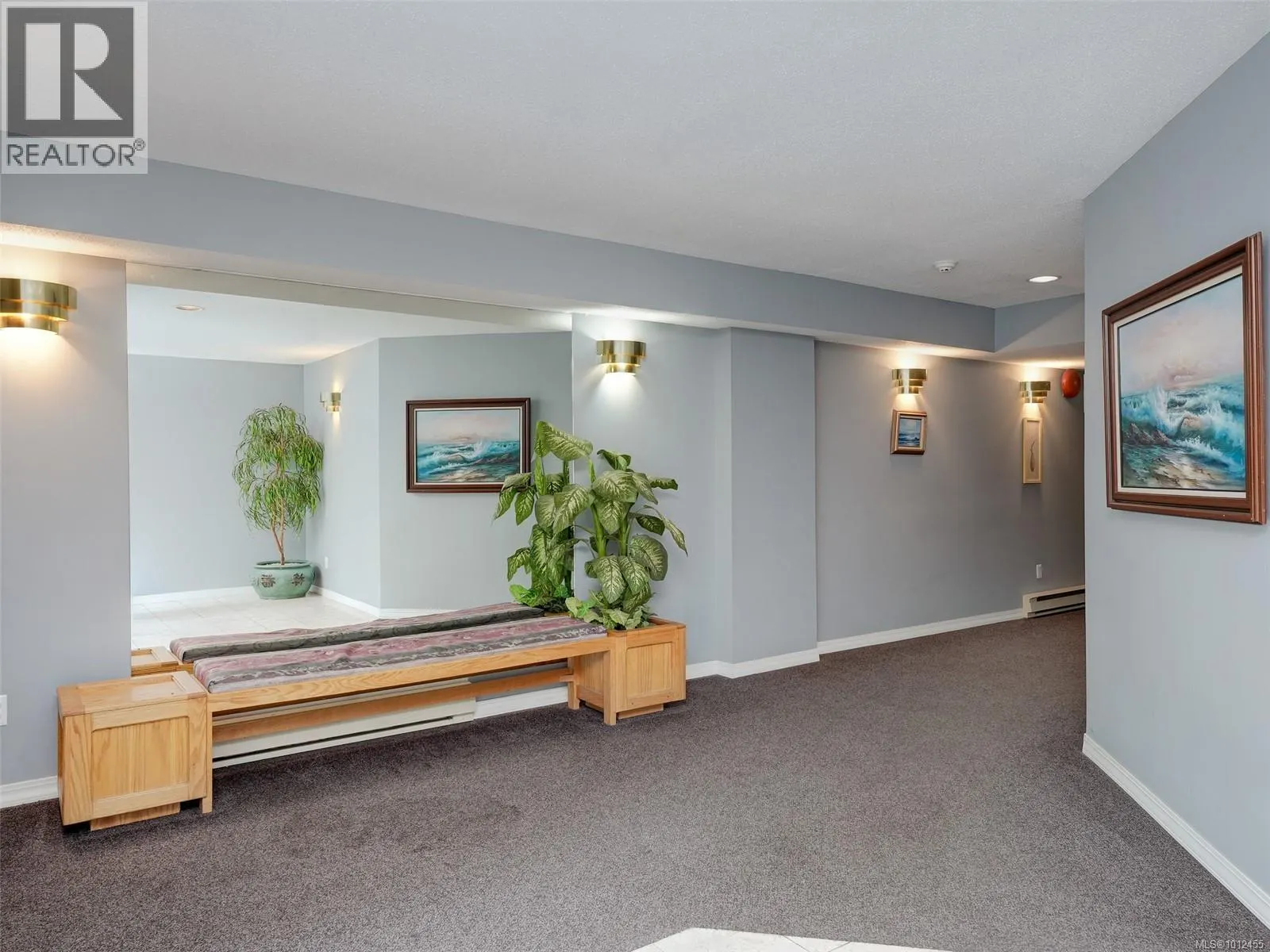 104 1039 Caledonia Ave