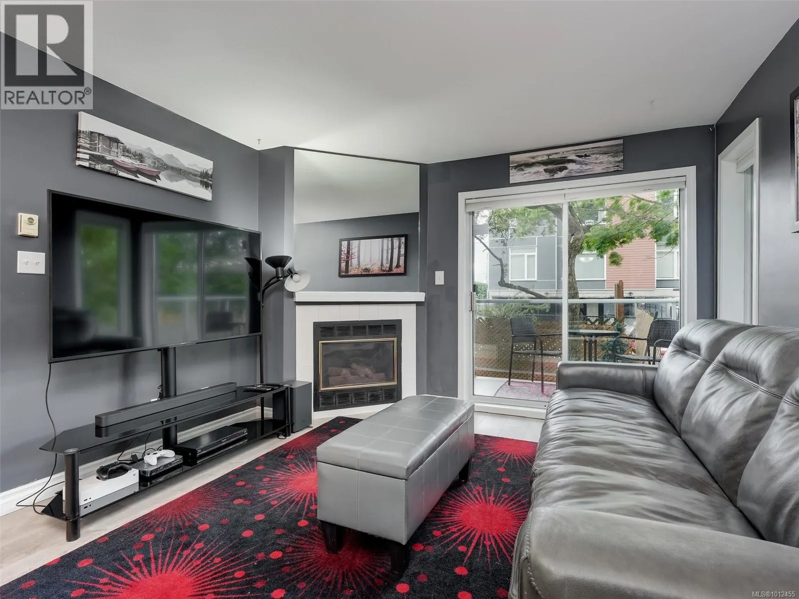 104 1039 Caledonia Ave