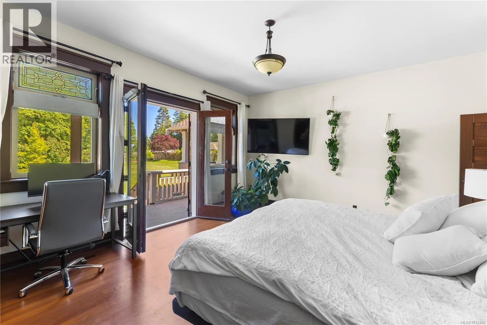 3816 Stuart Pl