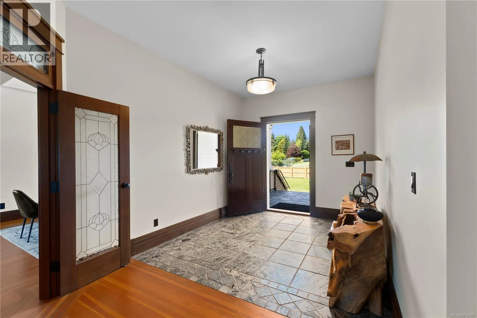 3816 Stuart Pl