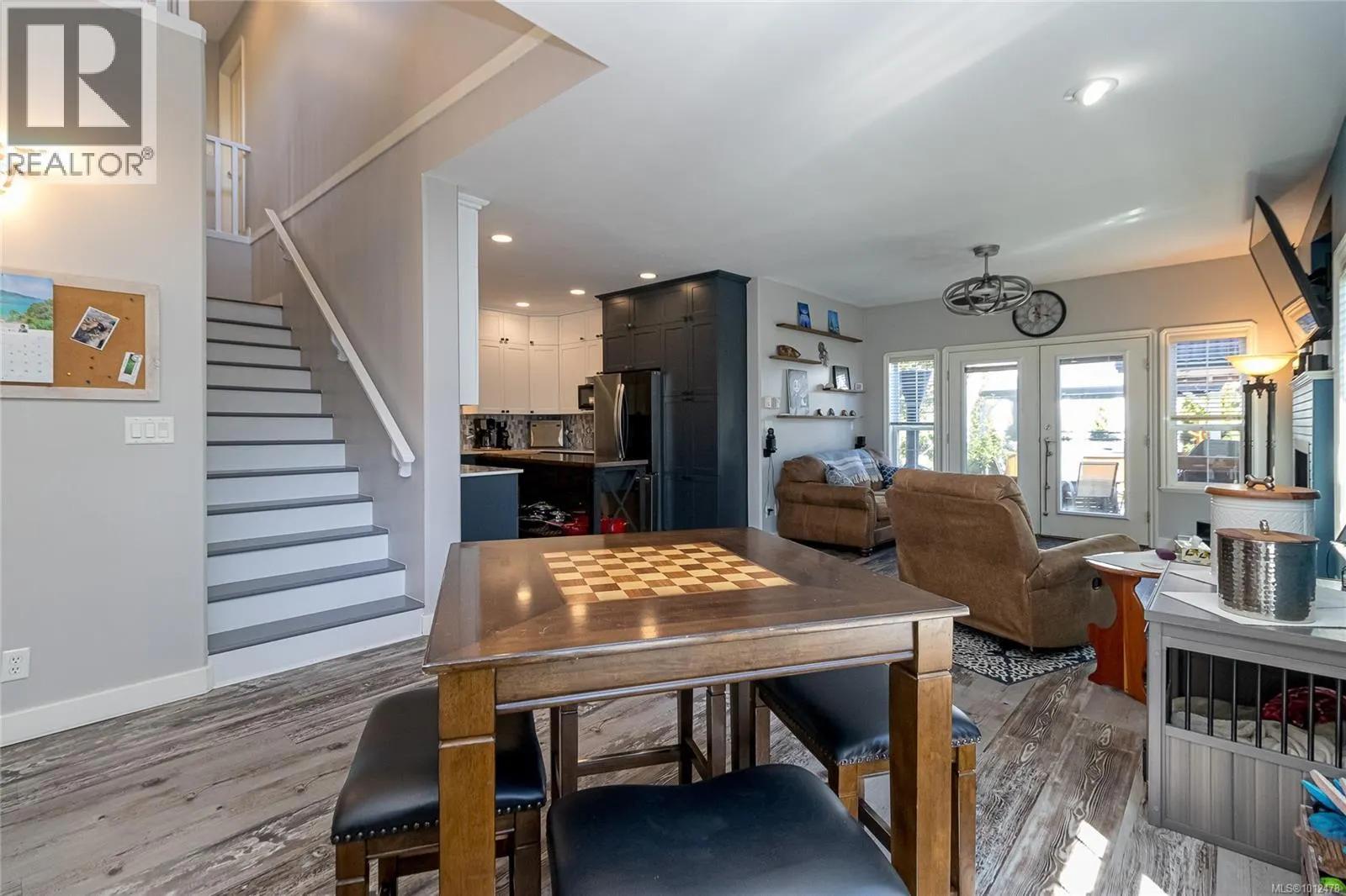 832 Pintail Pl