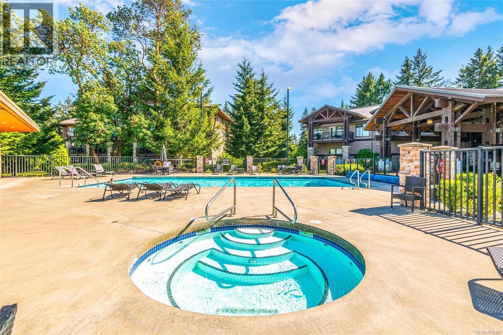 62 1175 Resort Dr