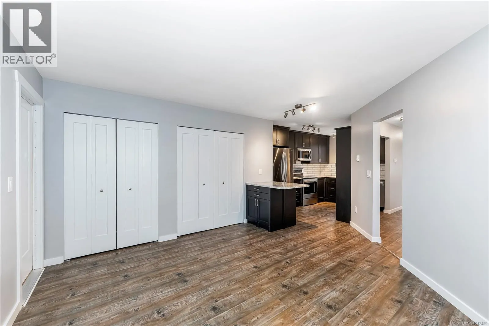 15 4125 Interurban Rd