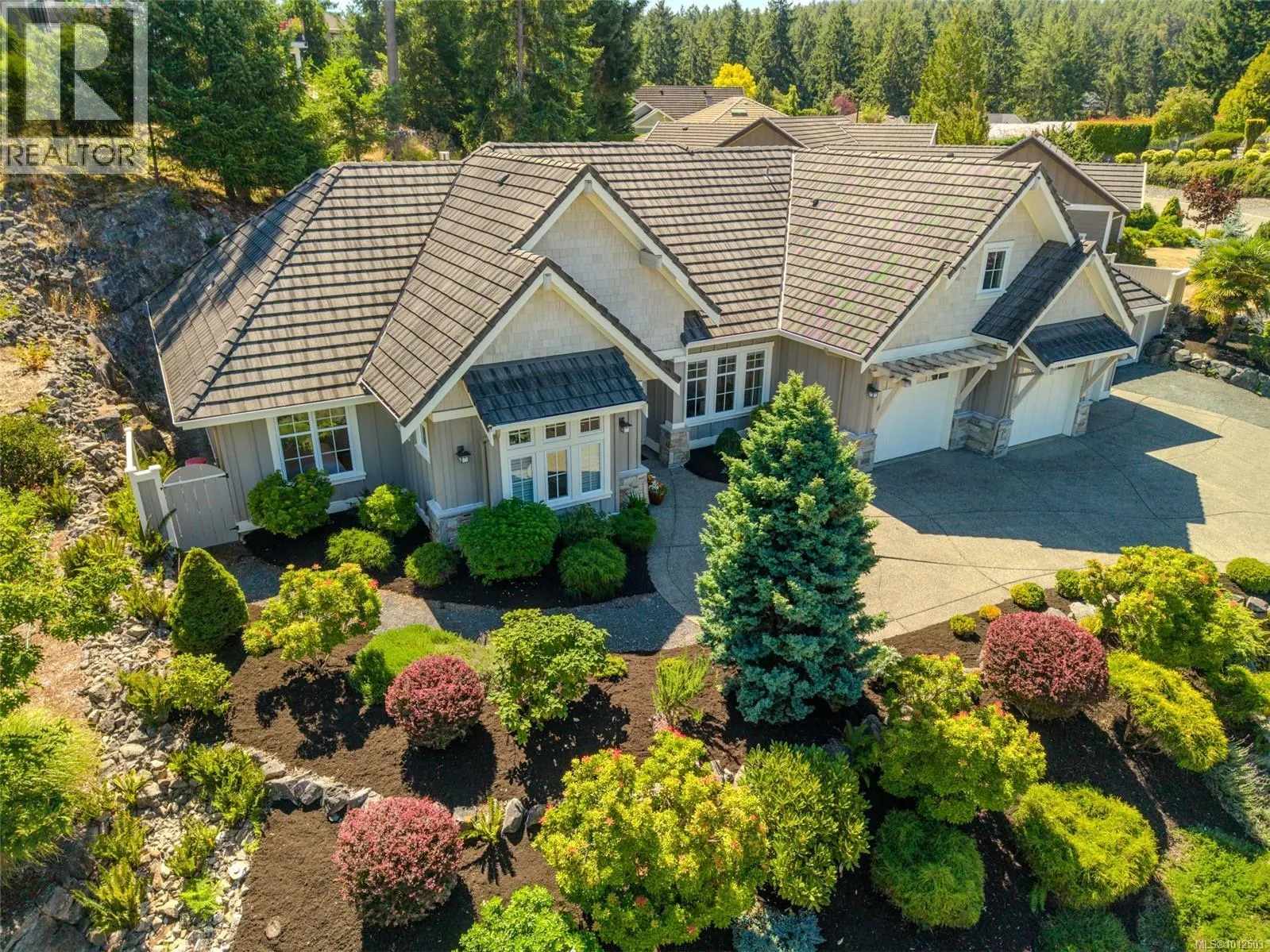2328 Evanshire Cres