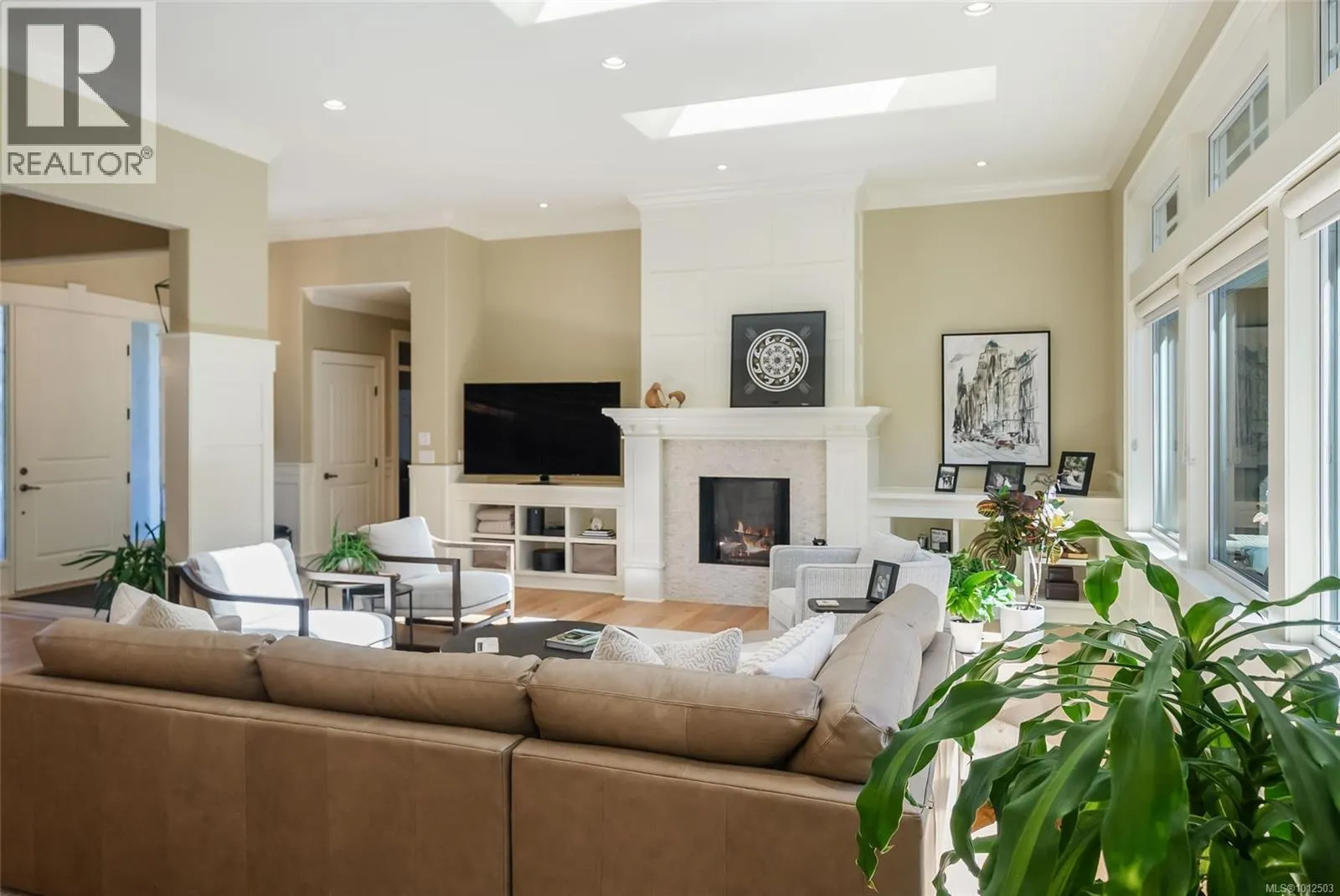 2328 Evanshire Cres
